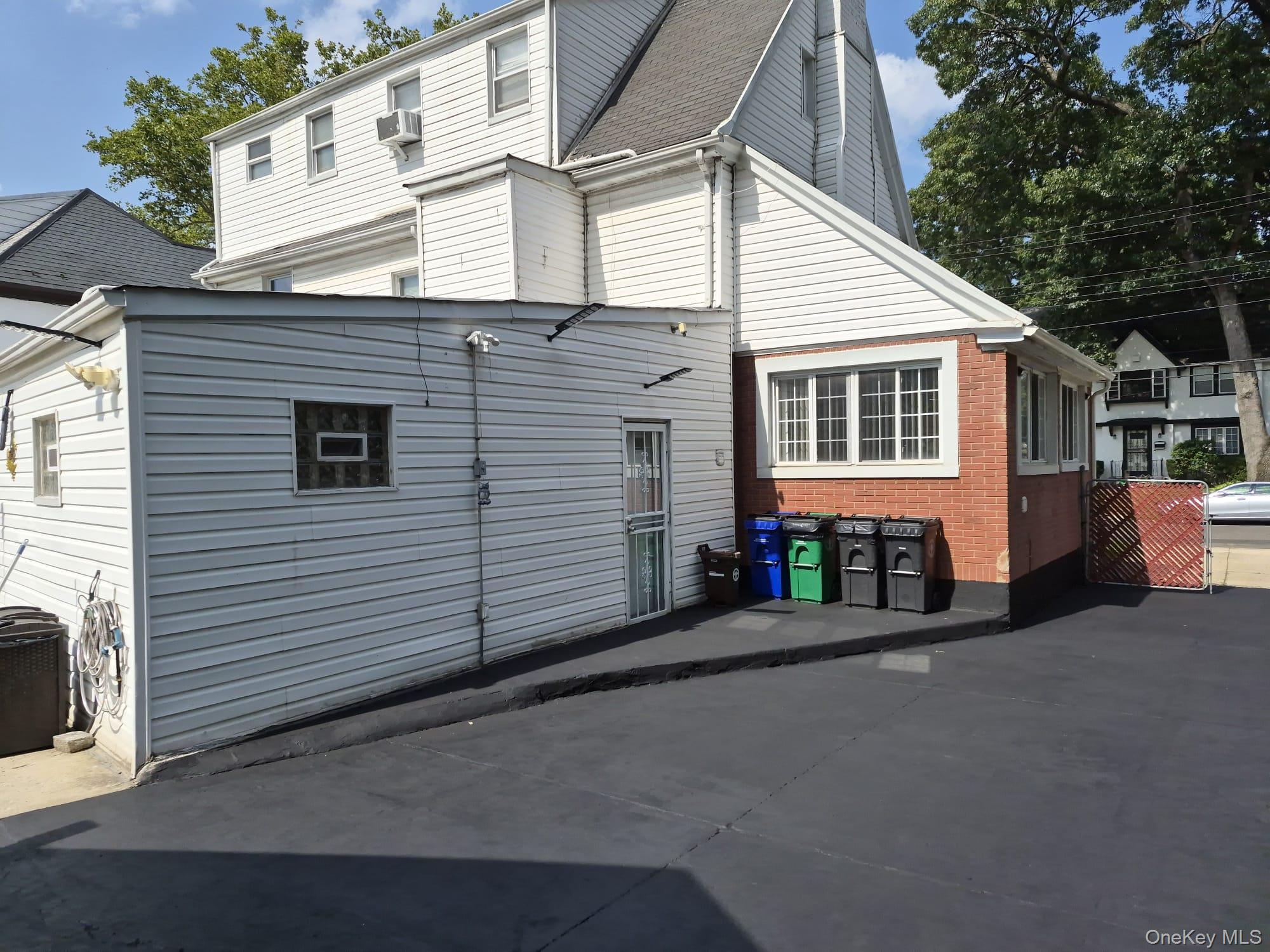 112-44 178th Street Property Photo 4