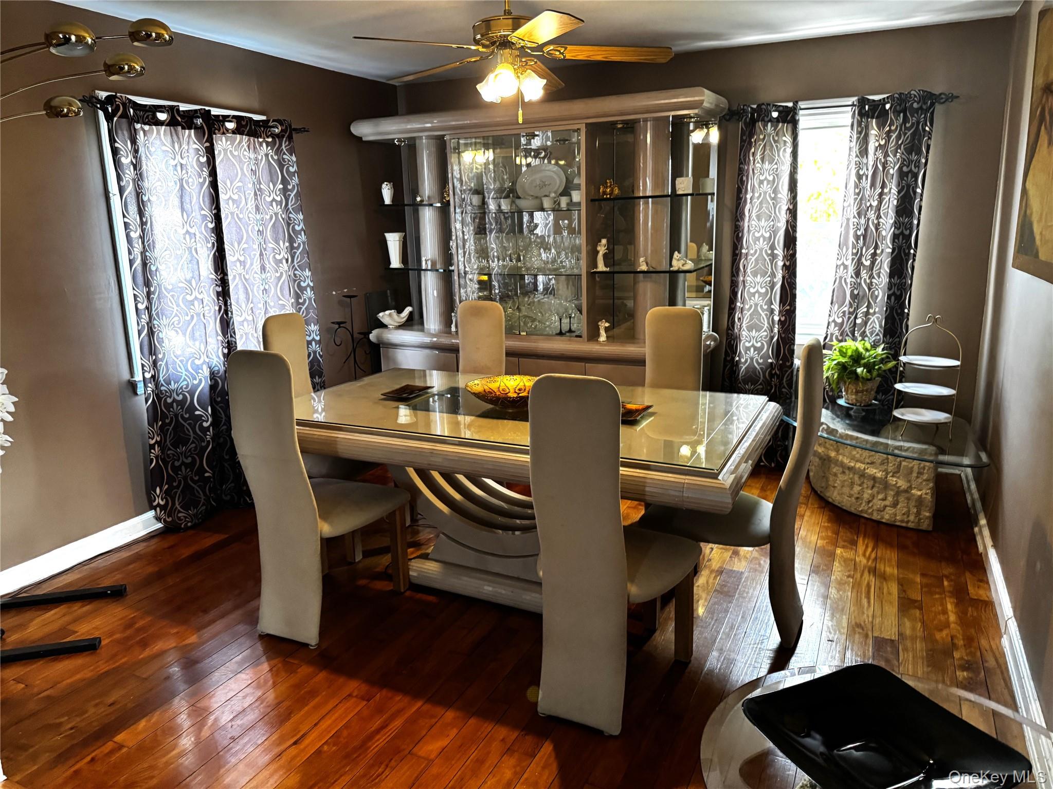 2312 Maple Street Property Photo 5