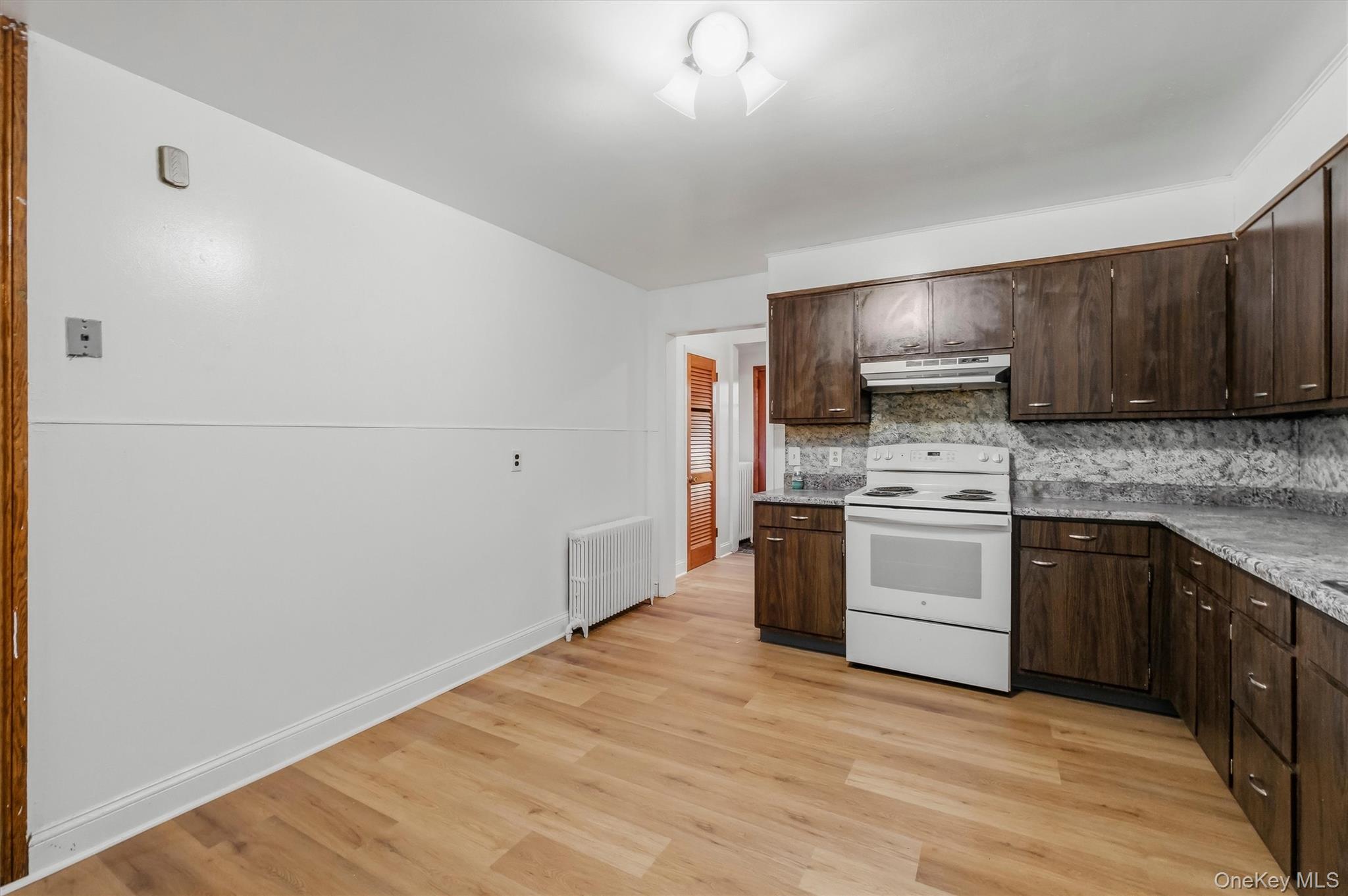11 Balding Avenue Property Photo 16