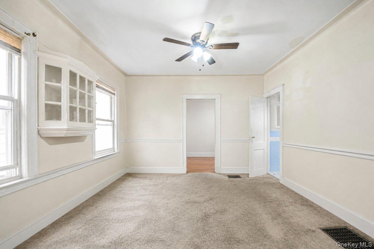 9344 Vanderveer Street Property Photo 5