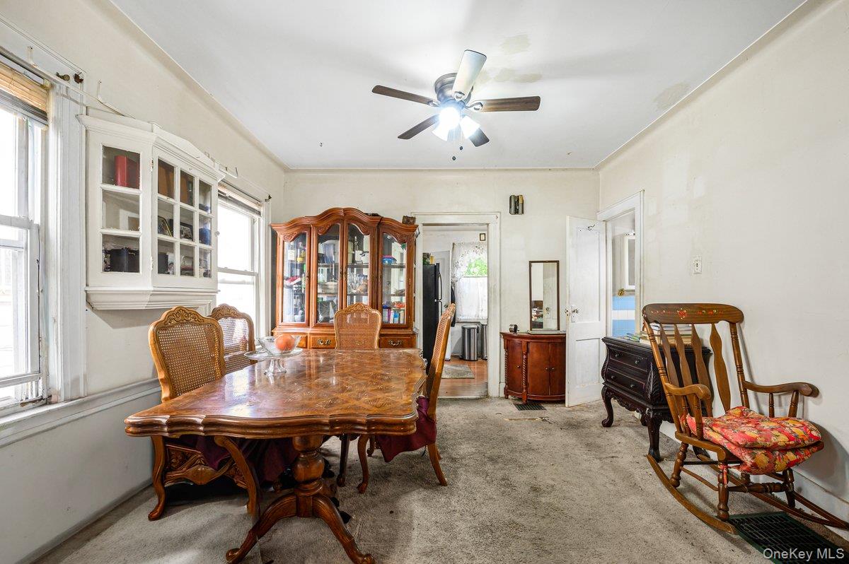 9344 Vanderveer Street Property Photo 11