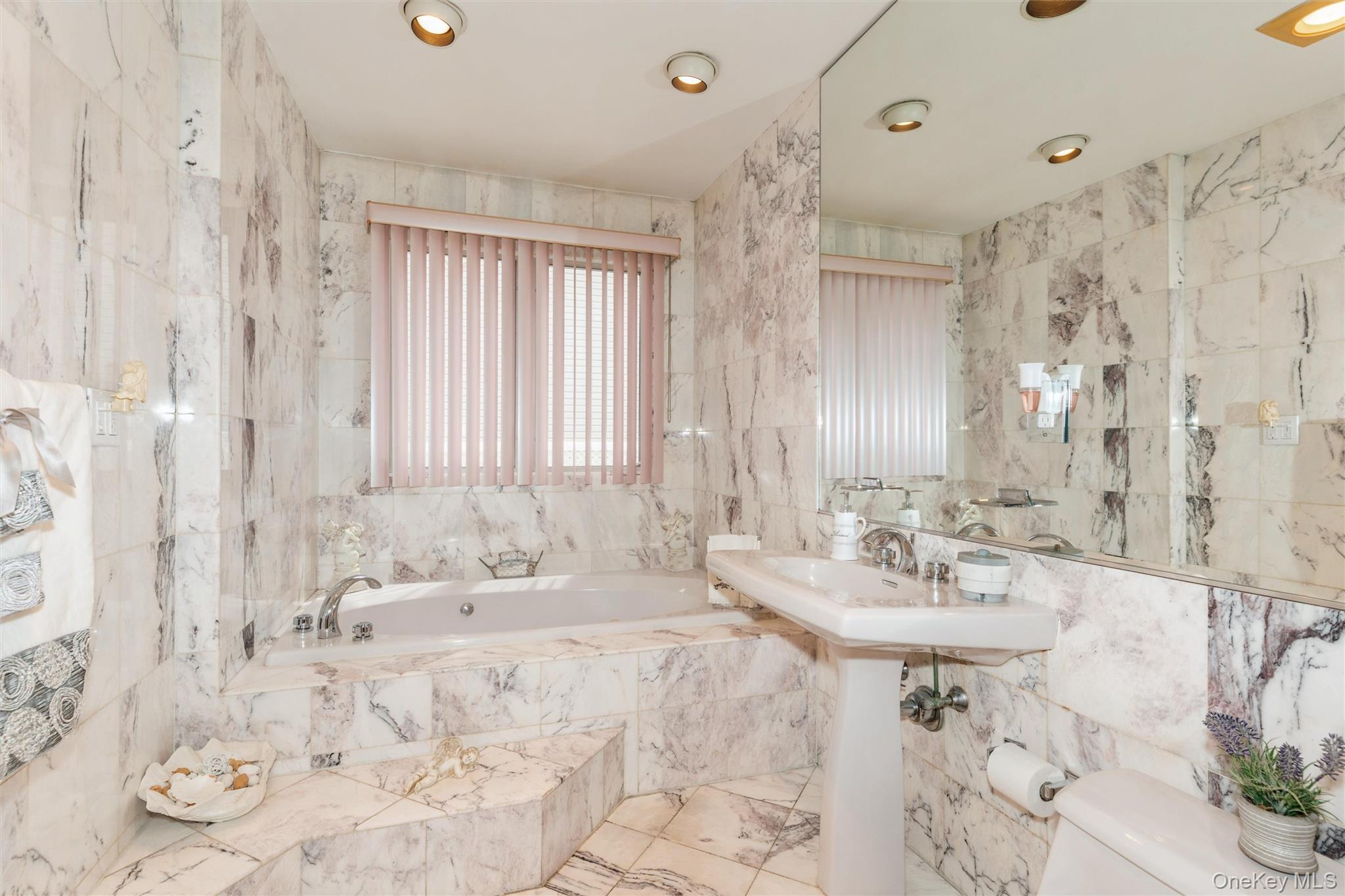 977 Third Avenue Property Photo 13