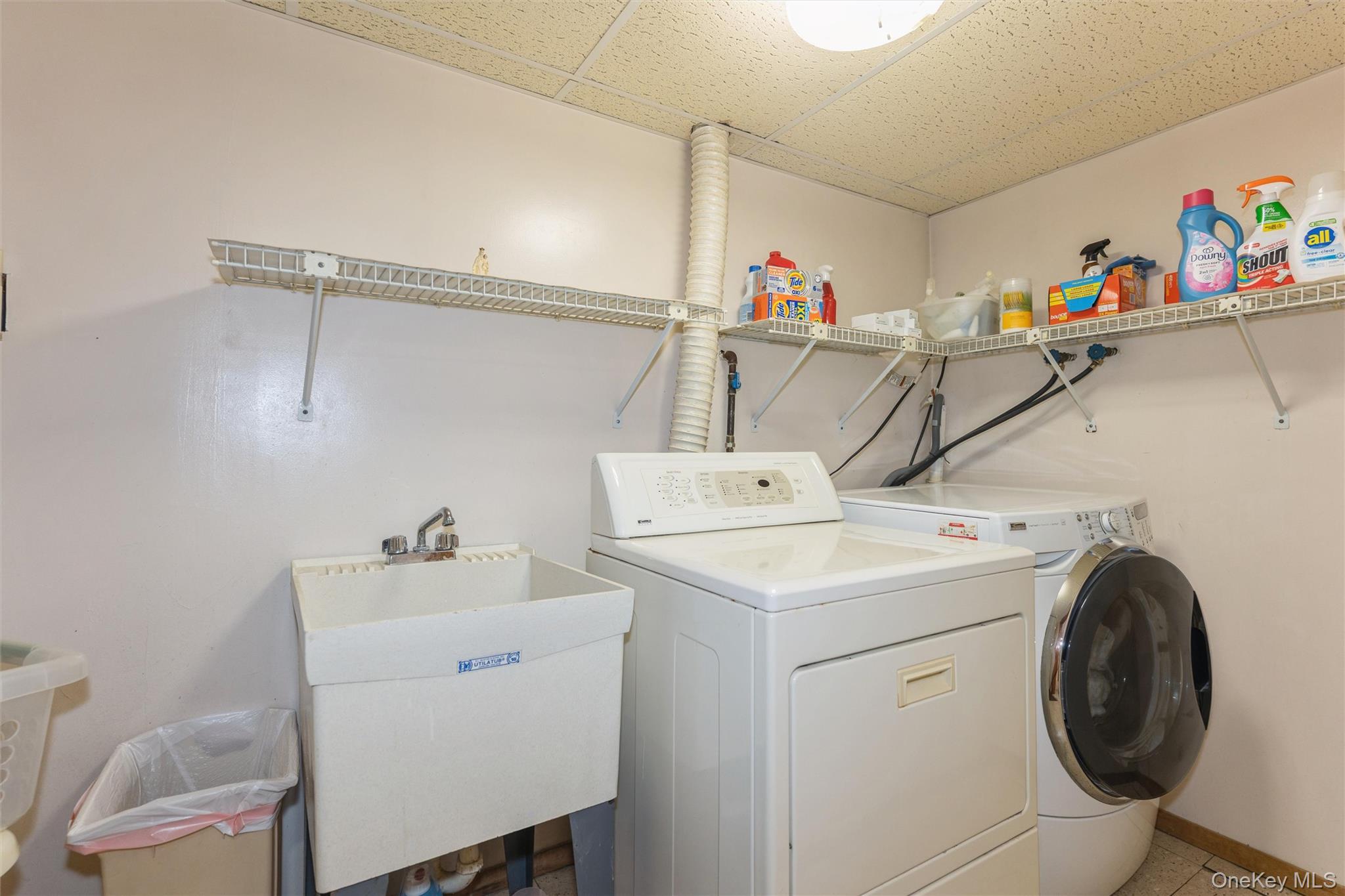 977 Third Avenue Property Photo 20