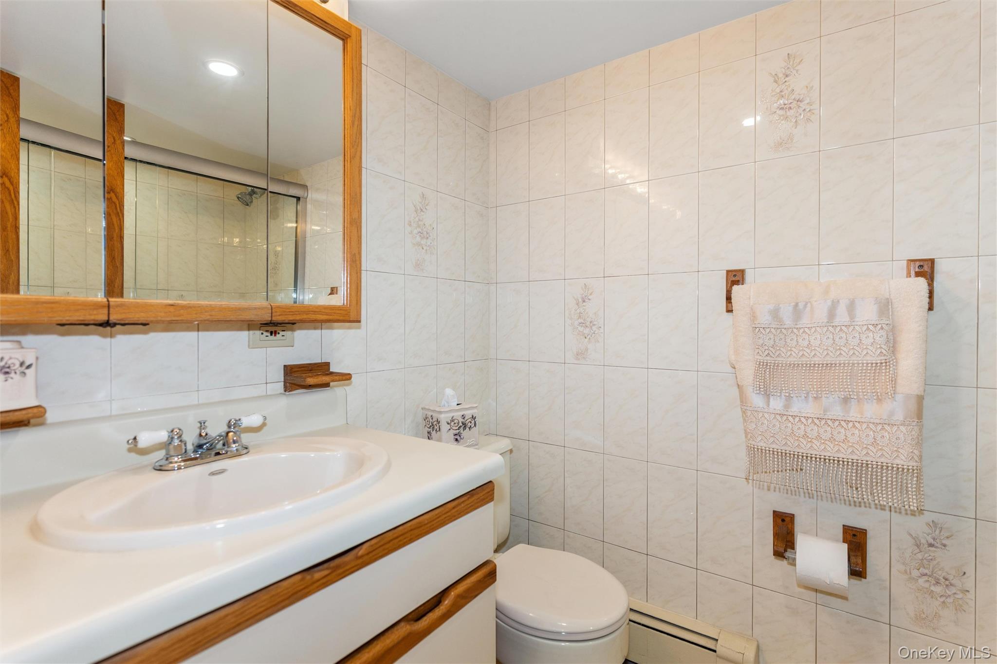 977 Third Avenue Property Photo 21