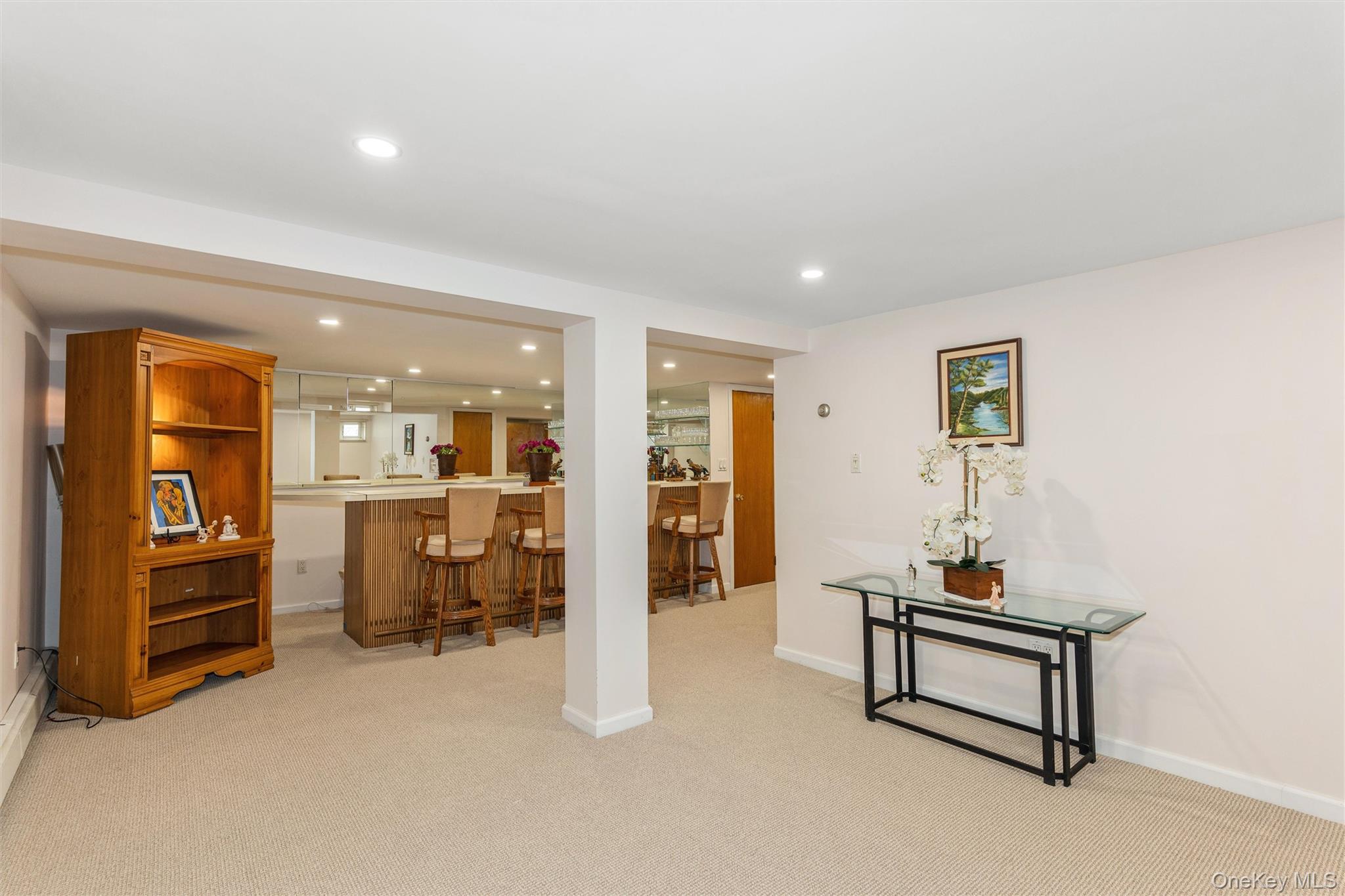 977 Third Avenue Property Photo 23
