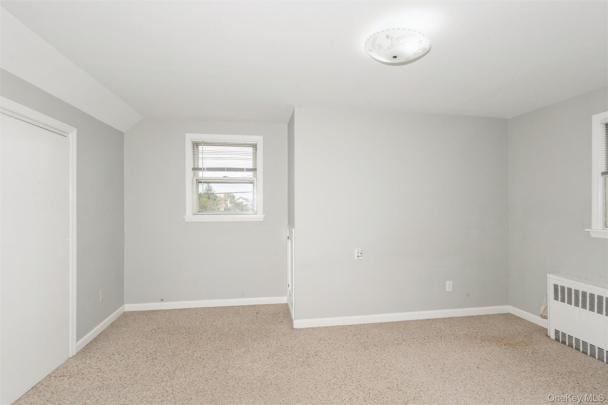 977 Third Avenue Property Photo 25