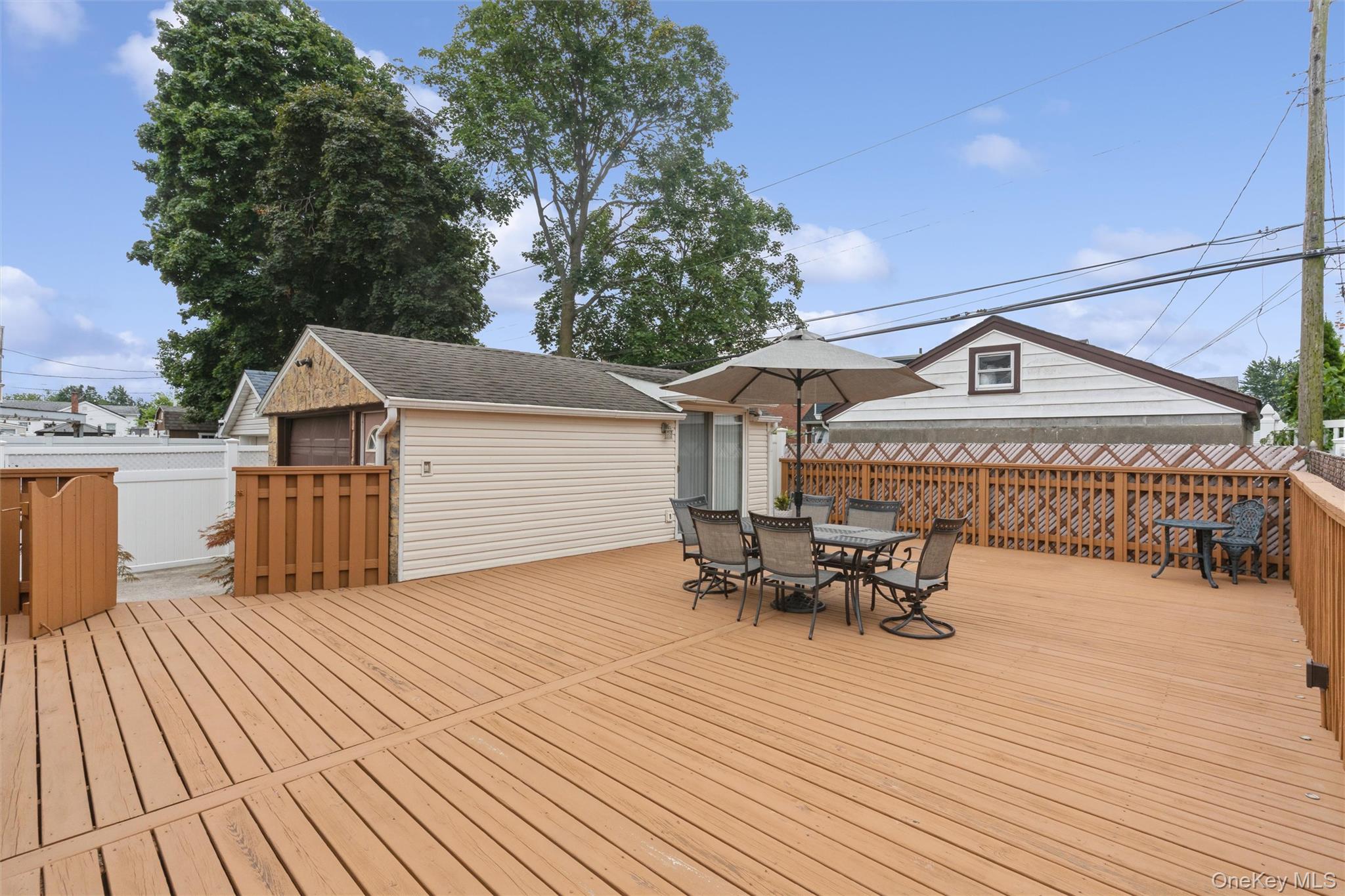 977 Third Avenue Property Photo 41
