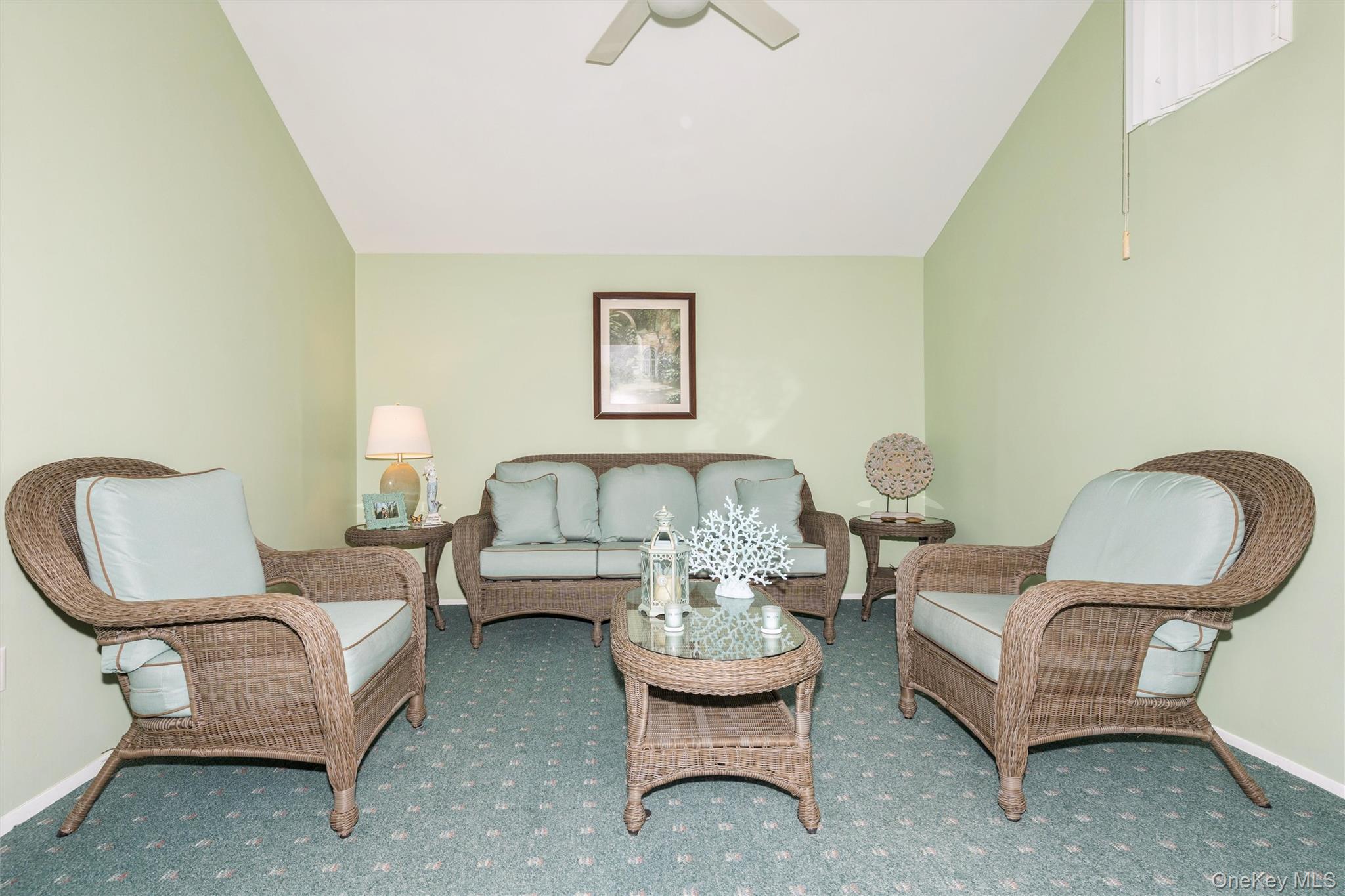 977 Third Avenue Property Photo 47