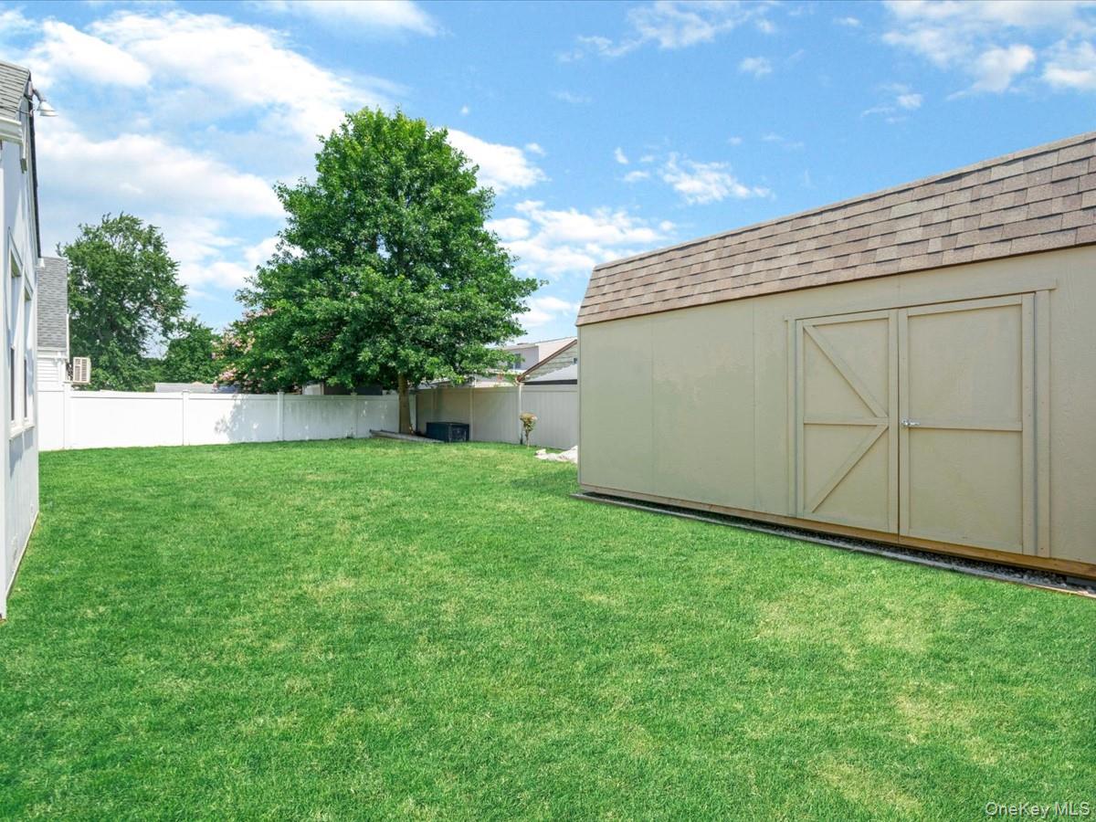 3437 2nd Street Property Photo 16