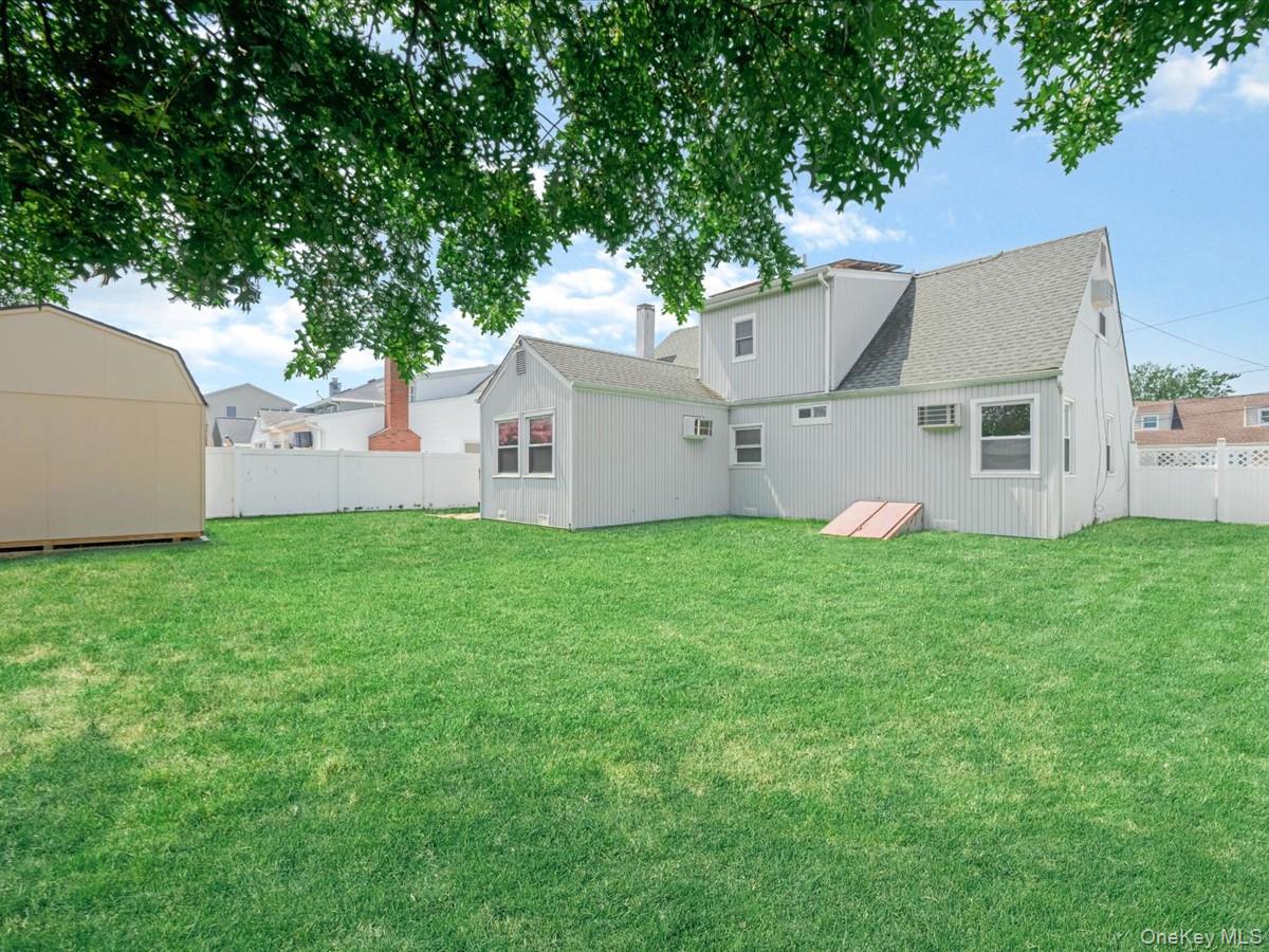 3437 2nd Street Property Photo 17