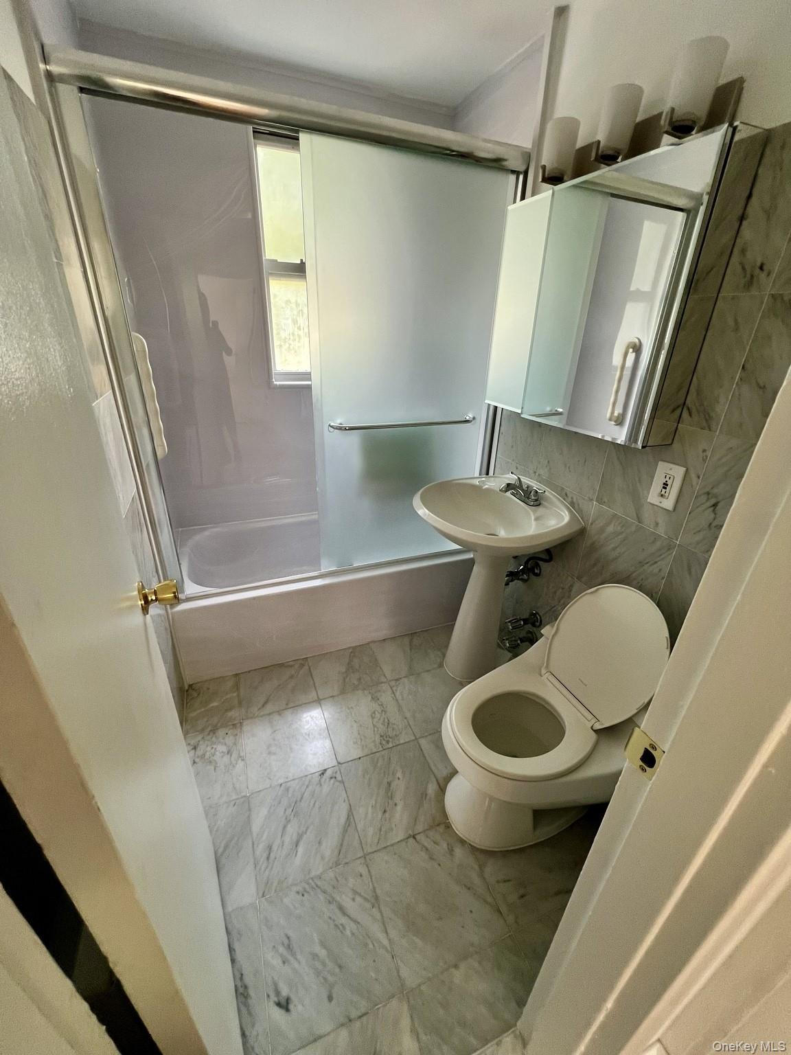 101 Carpenter Avenue B5 Property Photo 11
