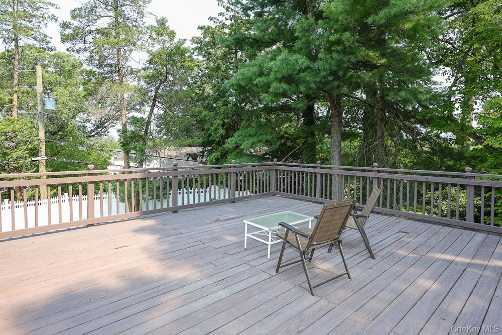 40 Plymouth Drive Property Photo 26