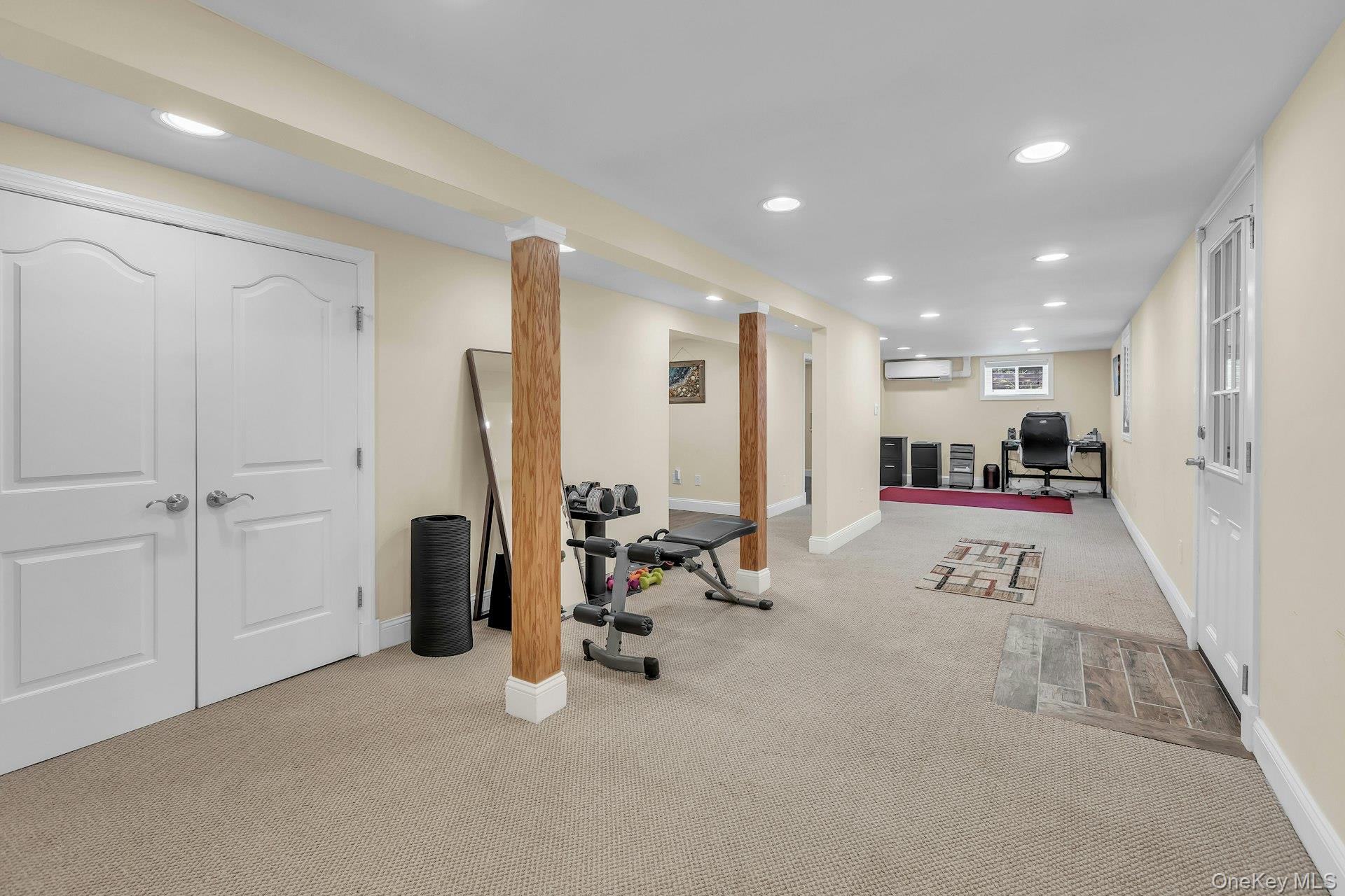 360 Bayport Avenue Property Photo 29