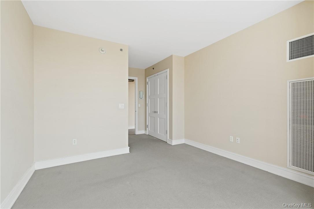 1 Renaissance Square 21e Property Photo 16
