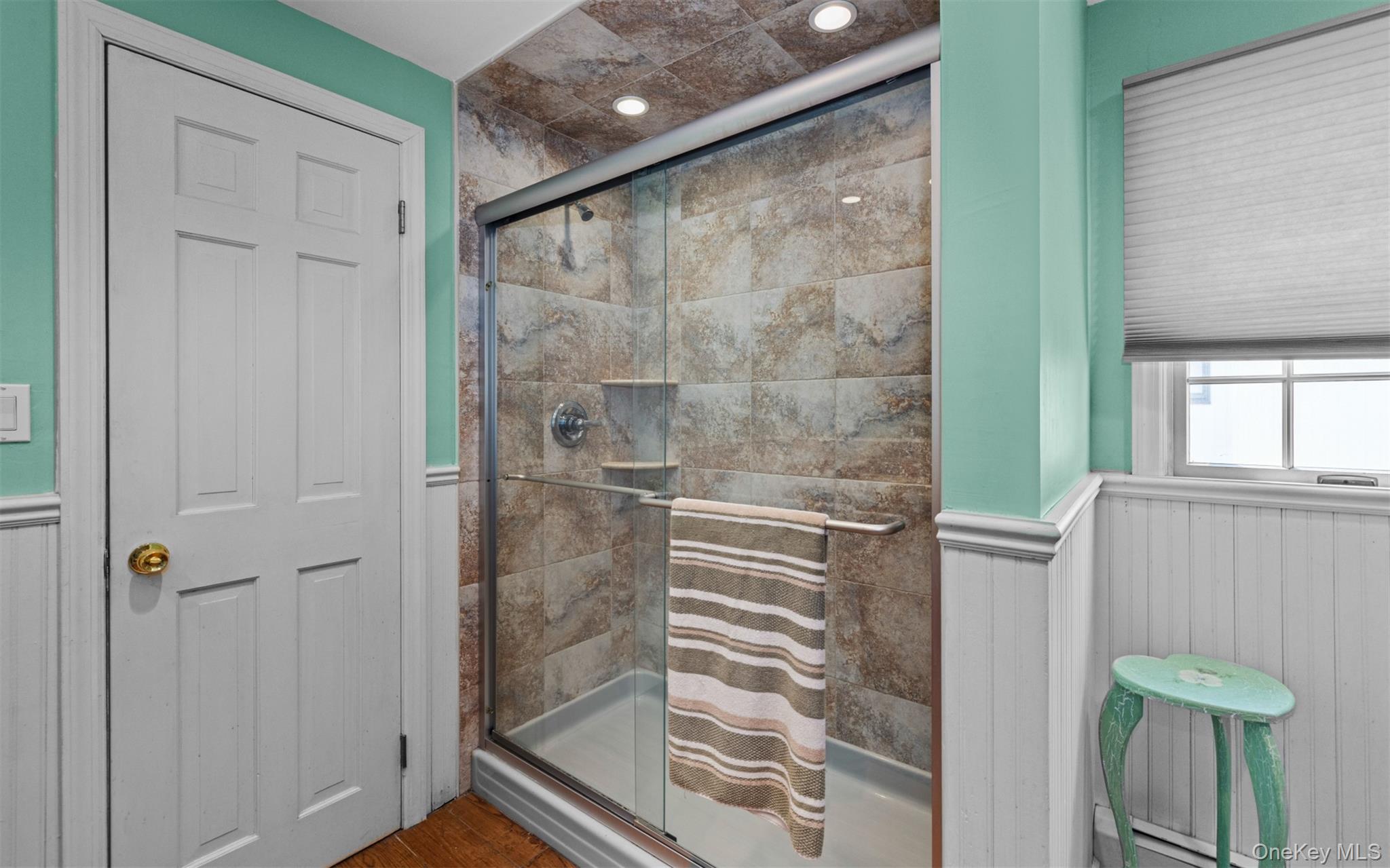 498 Cedarhurst Avenue Property Photo 9