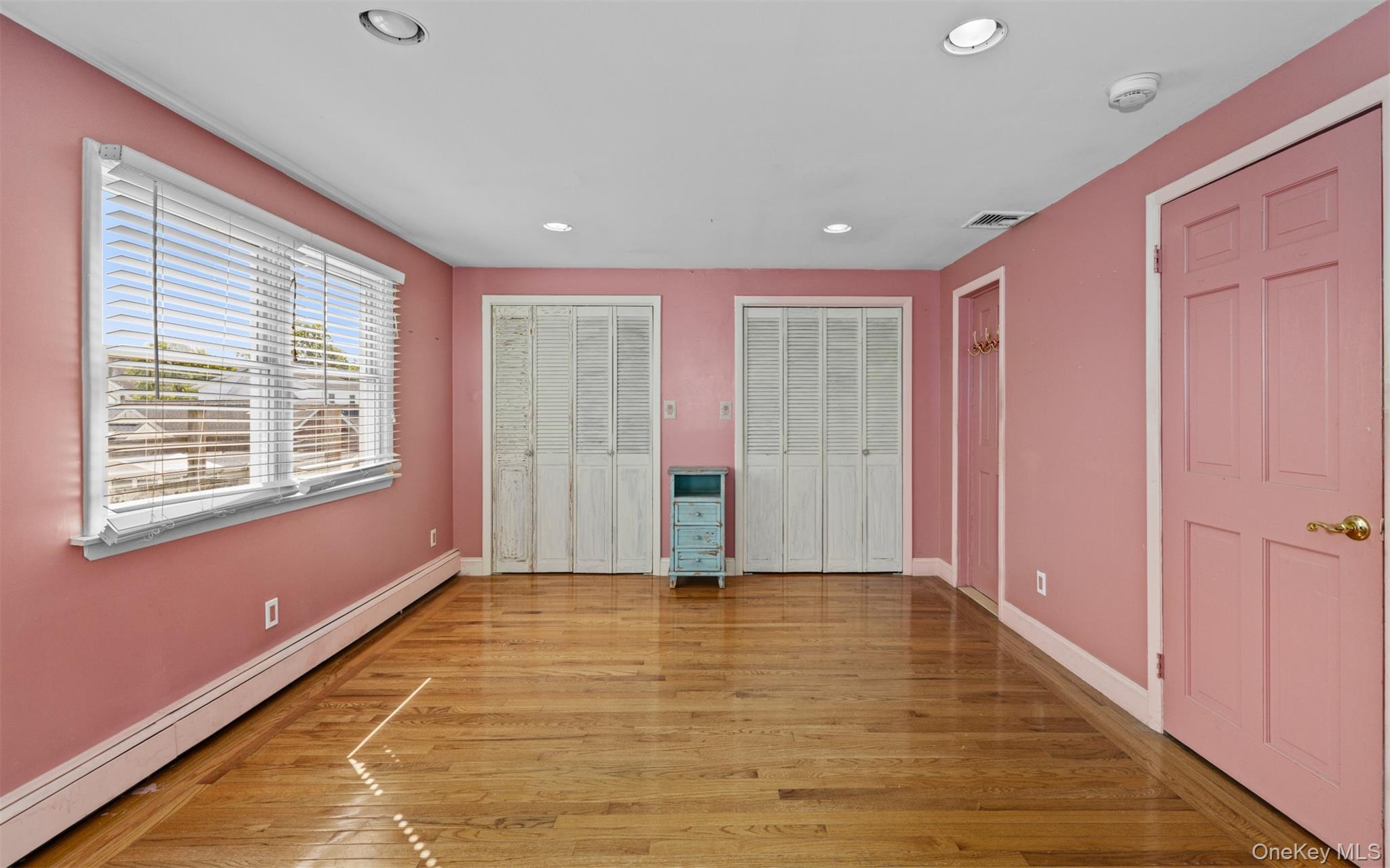 498 Cedarhurst Avenue Property Photo 15