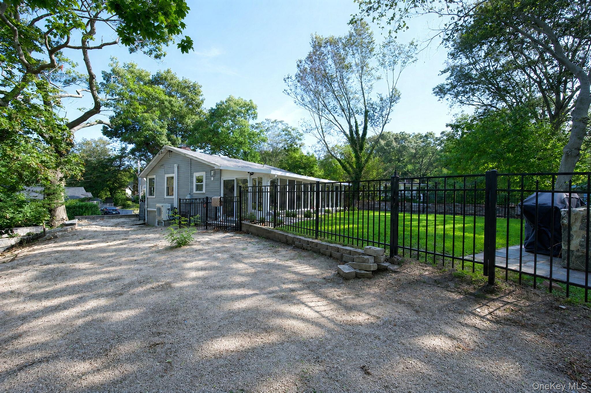 69 Hill Drive Property Photo 10