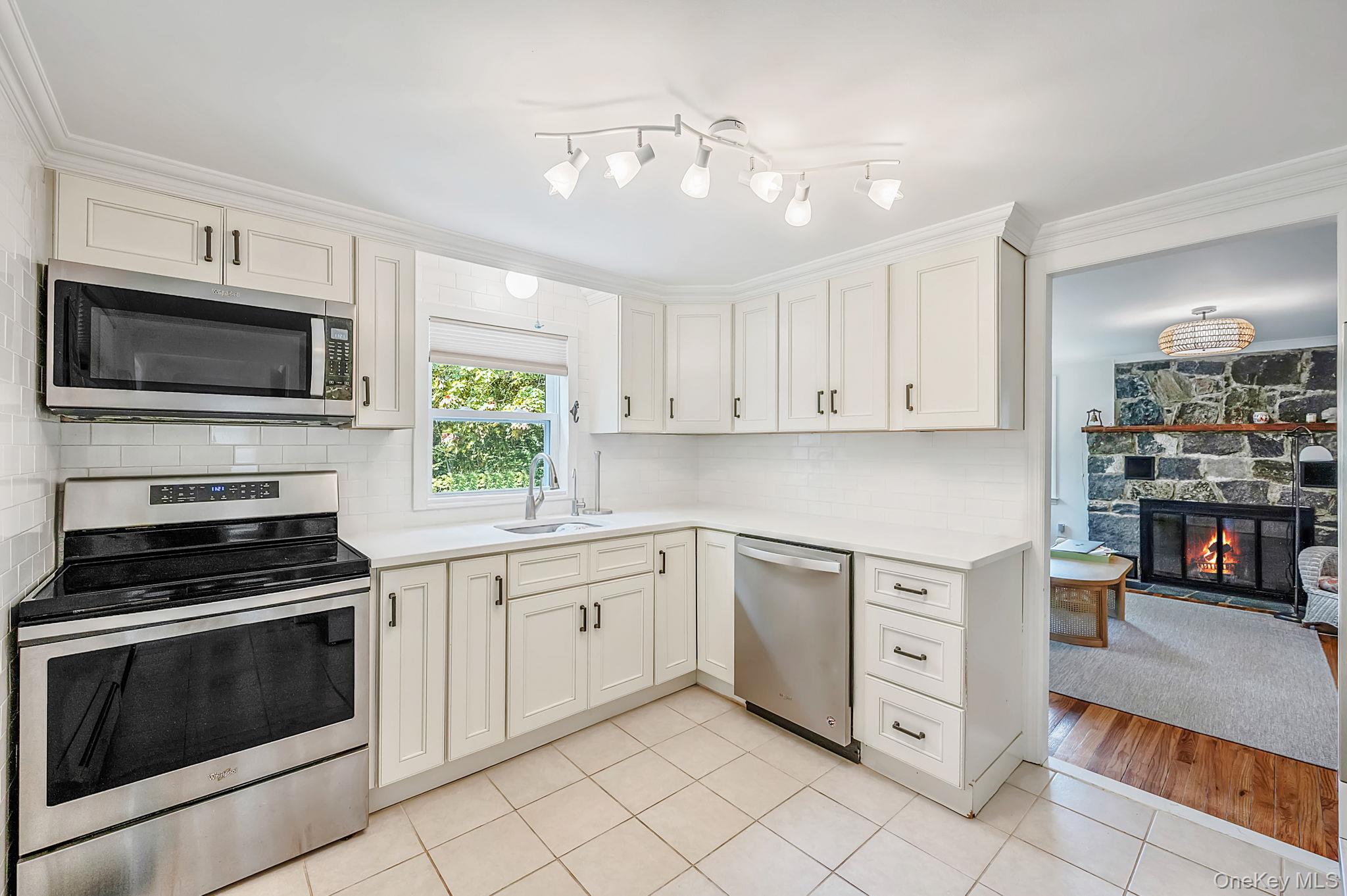 69 Hill Drive Property Photo 16
