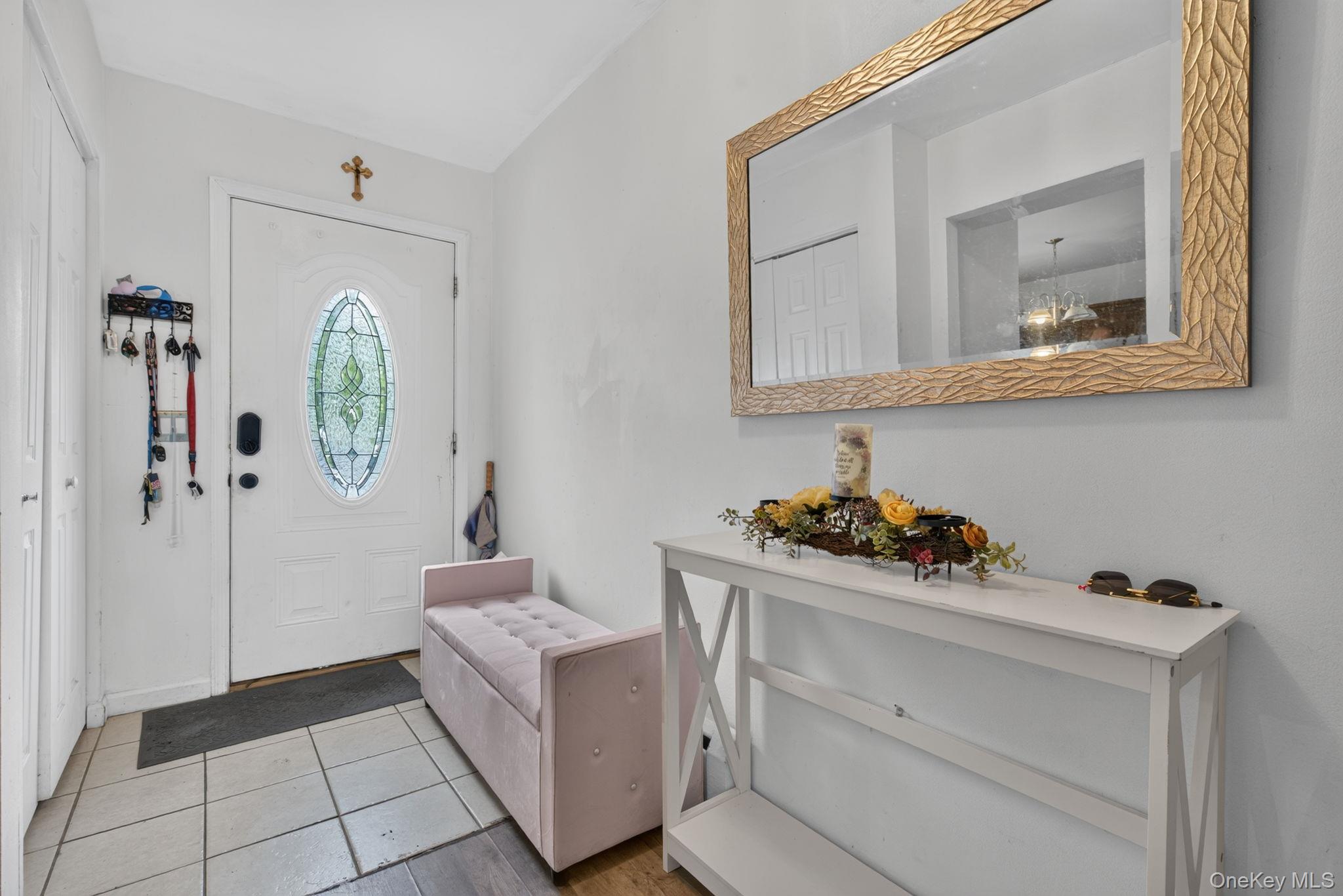 50 Hampton Court Property Photo 3
