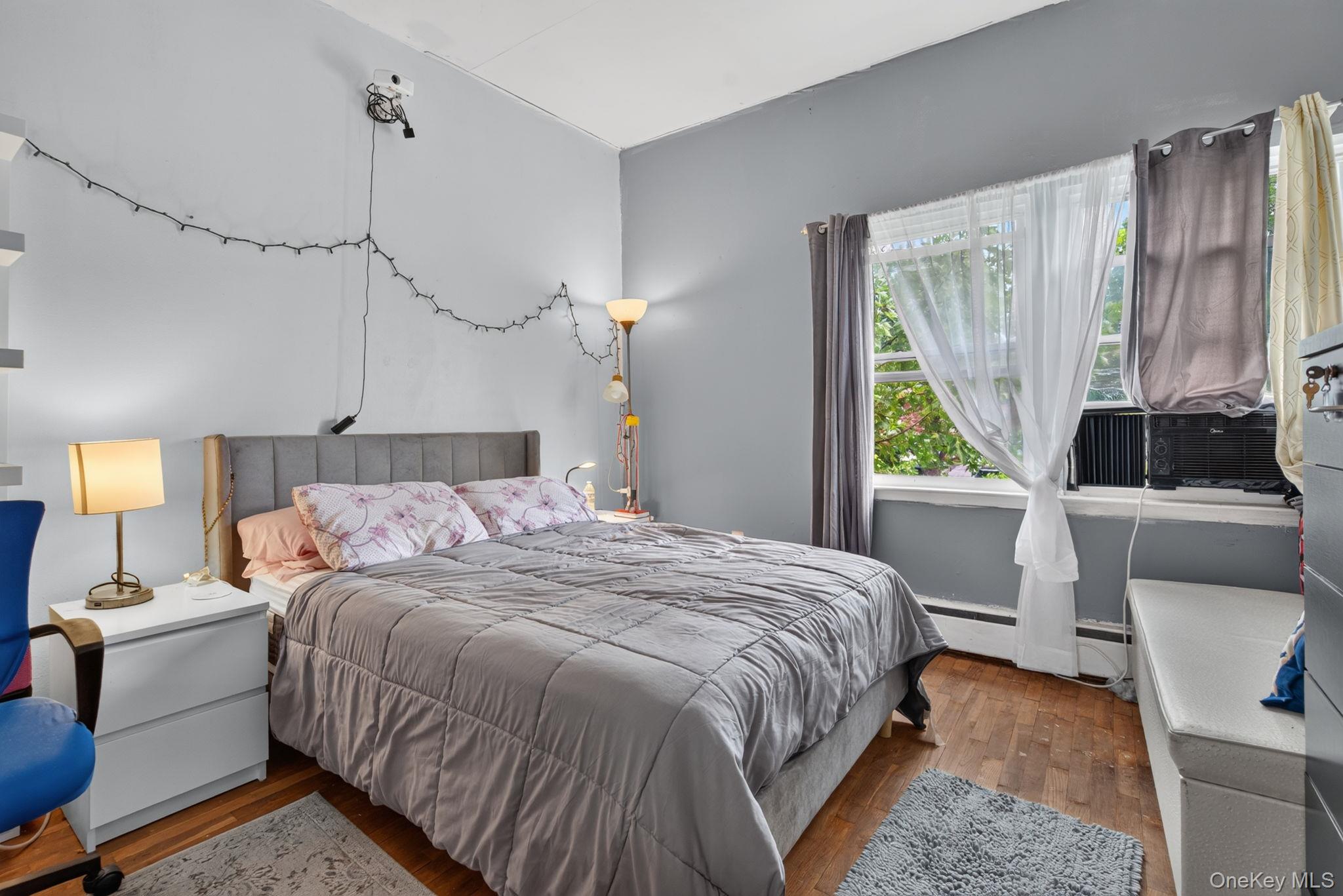 50 Hampton Court Property Photo 11