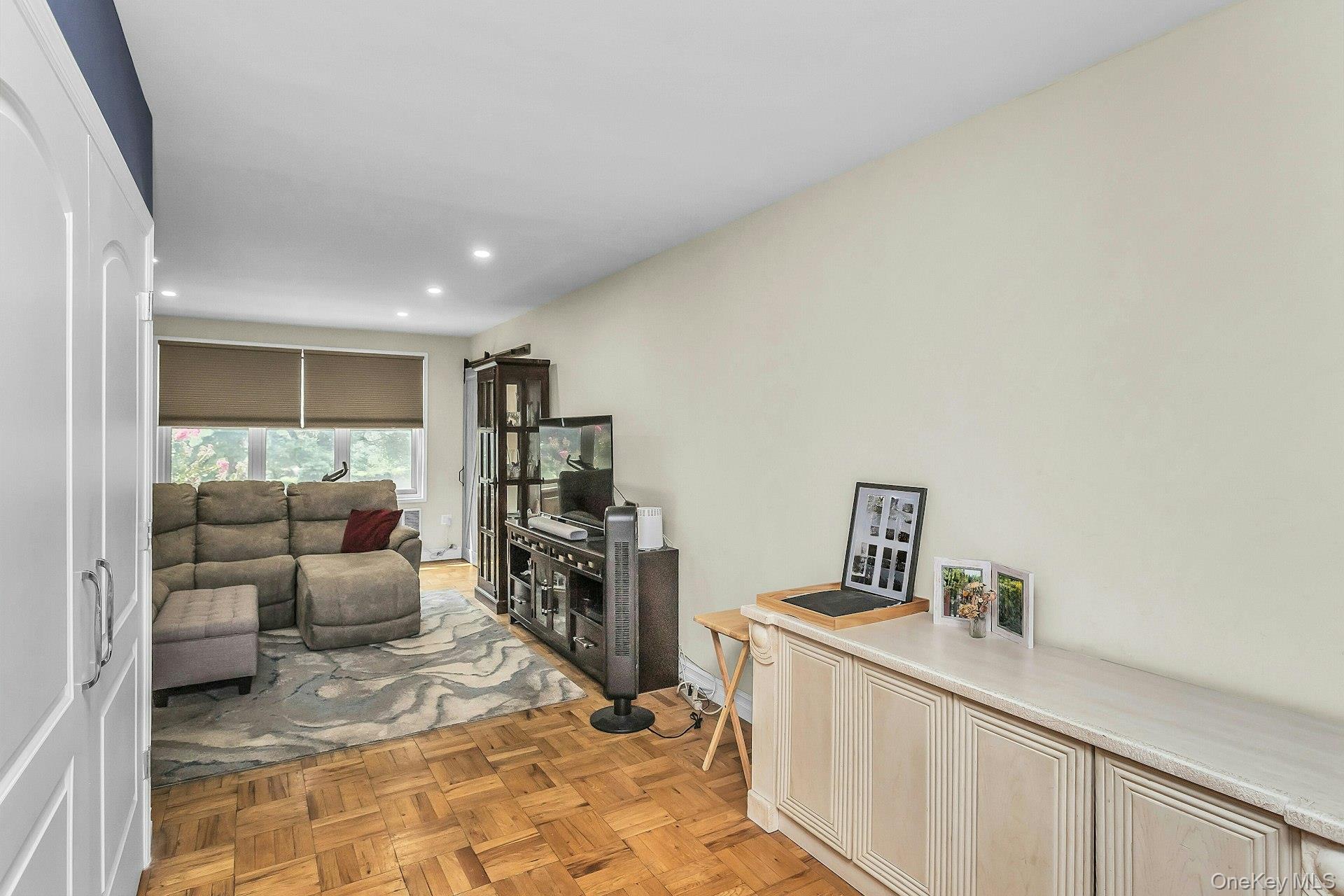 23-55 Bell Boulevard 1h Property Photo 4