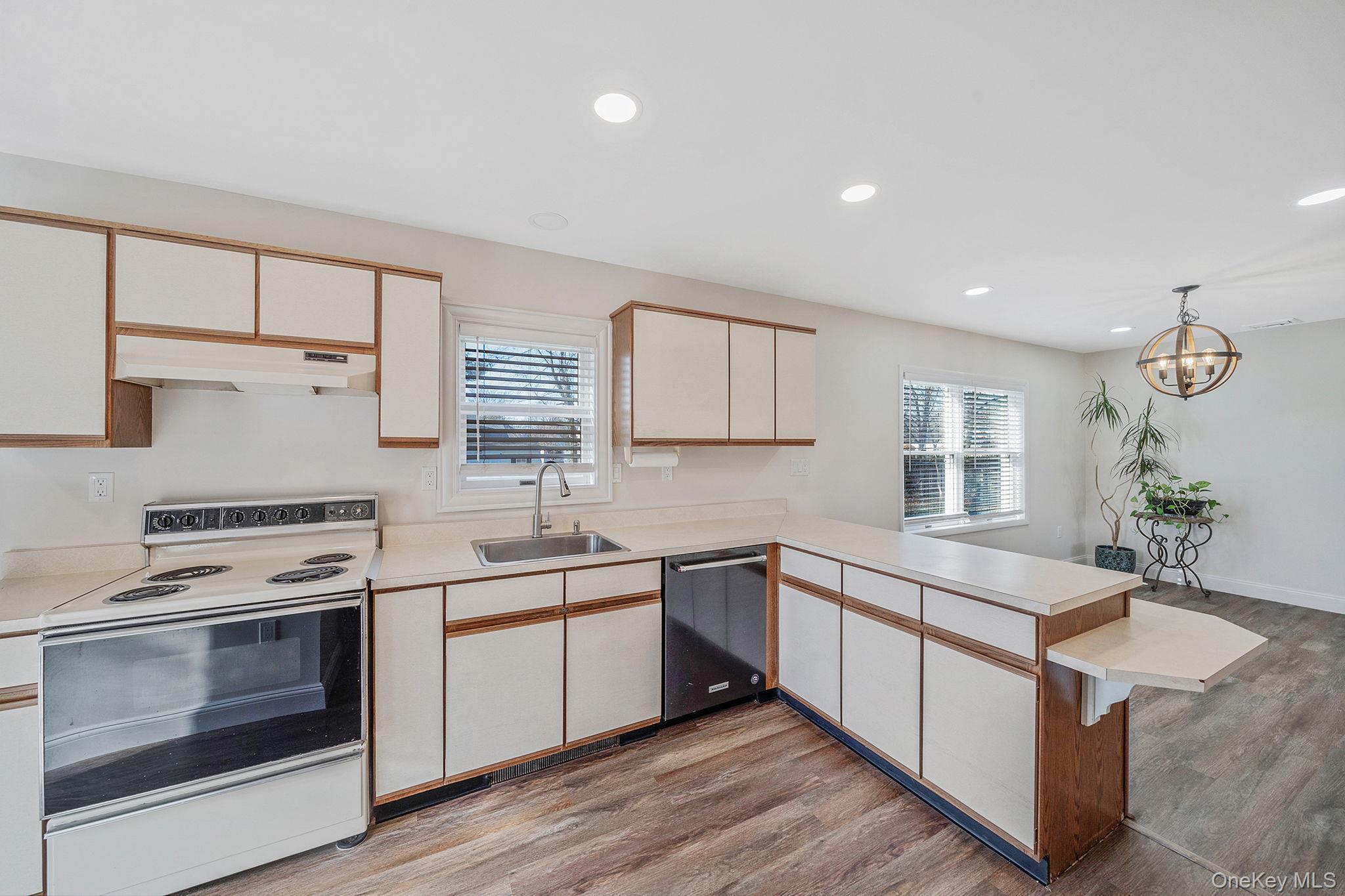 72 Locust Avenue Property Photo 11