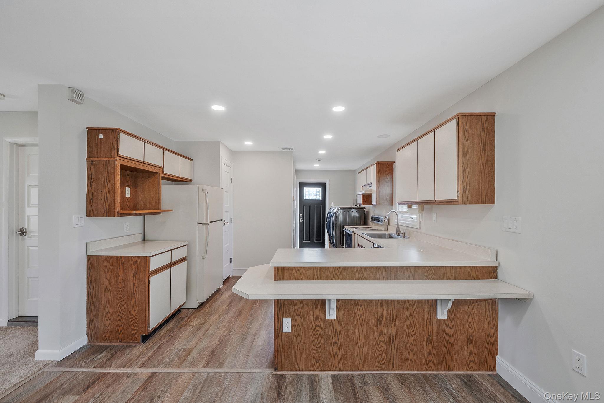 72 Locust Avenue Property Photo 13