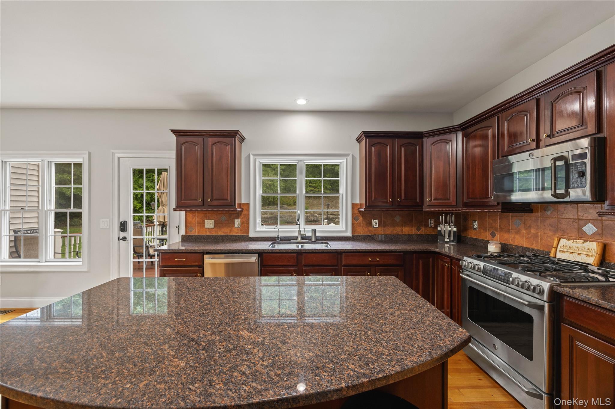 15 W Barrett Hill Road Property Photo 13