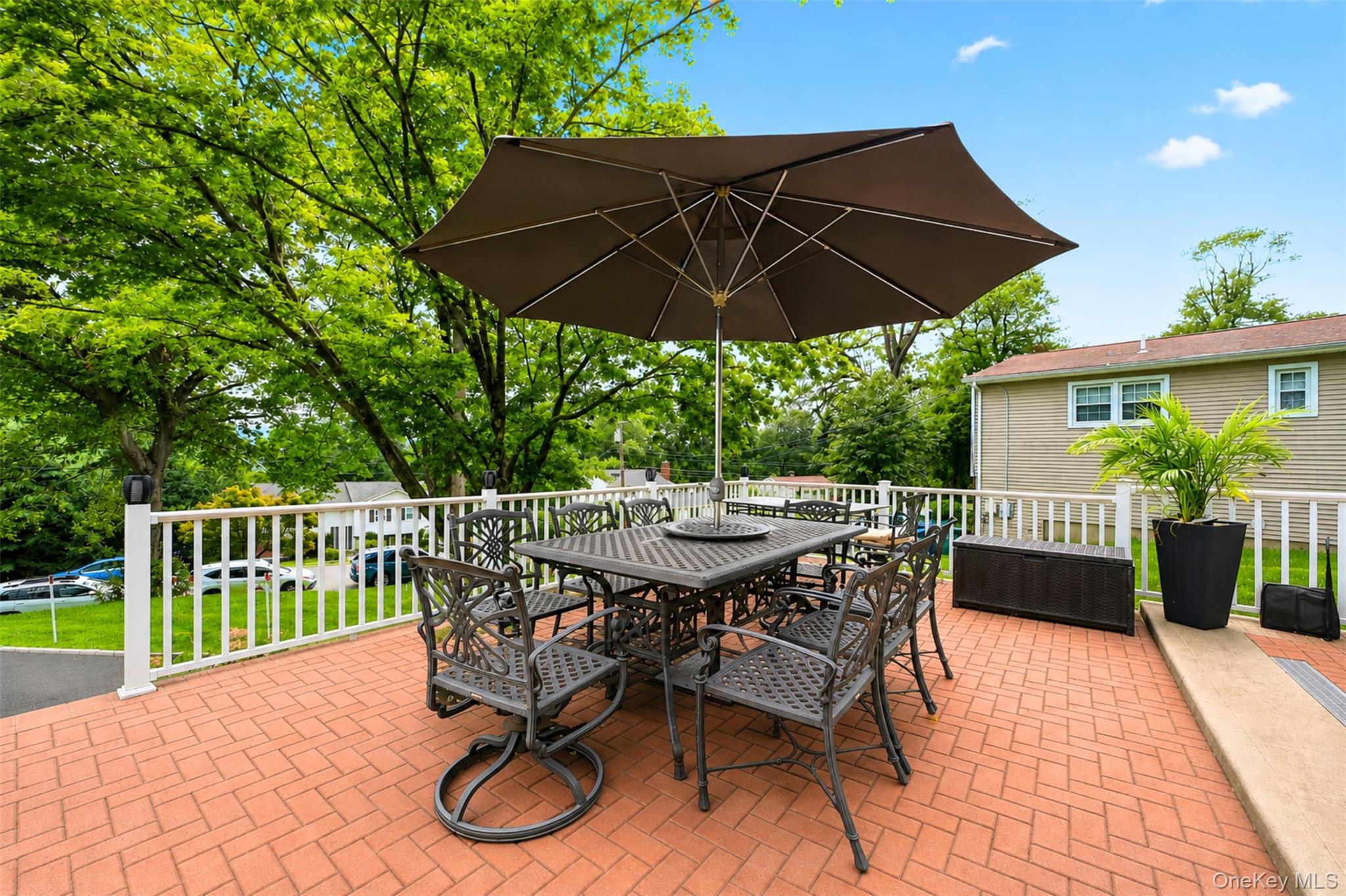 161 Geymer Drive Property Photo 28