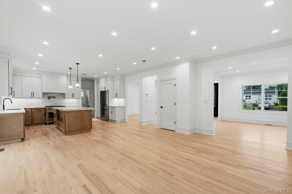 93 Morton Boulevard Property Photo 12