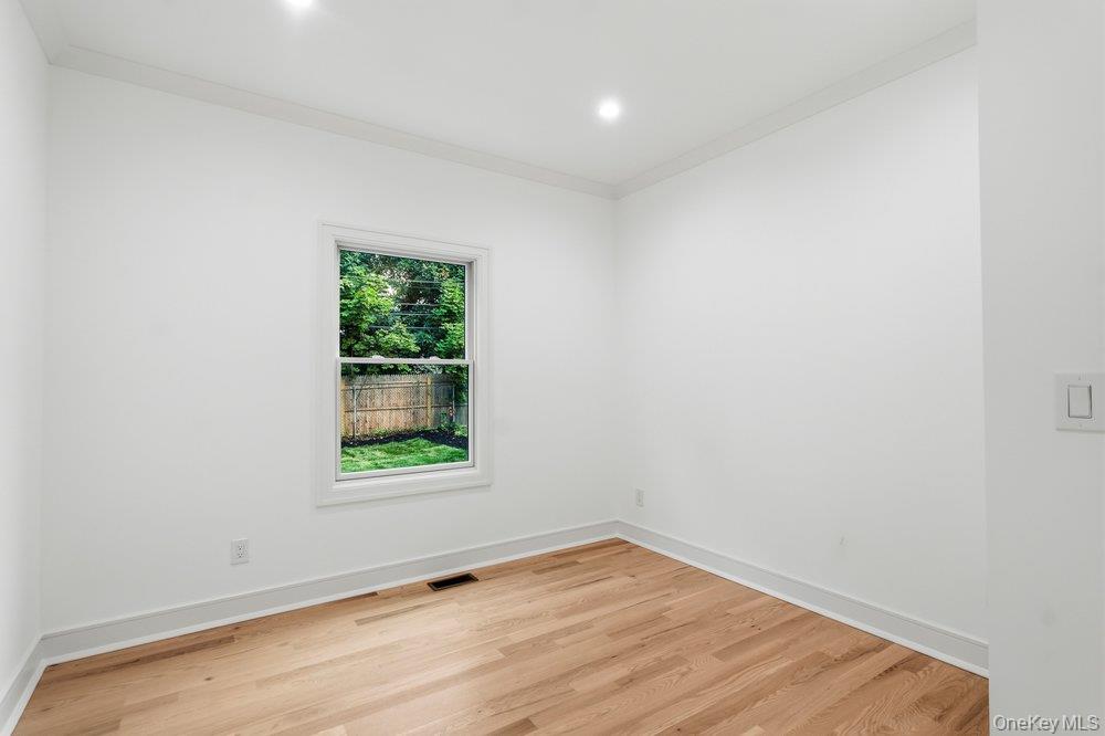 93 Morton Boulevard Property Photo 24