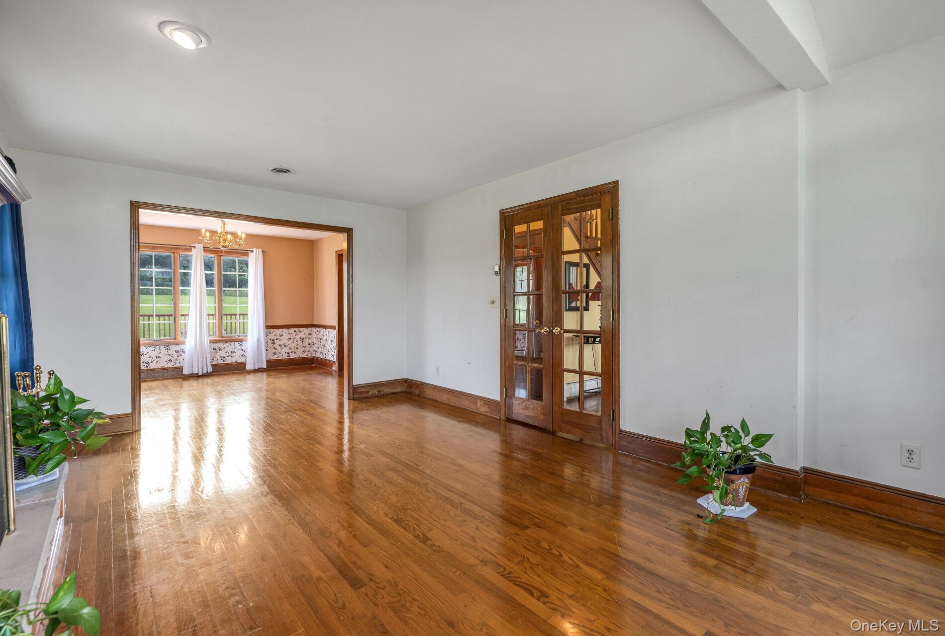 19 Cedar Hill Drive Property Photo 8