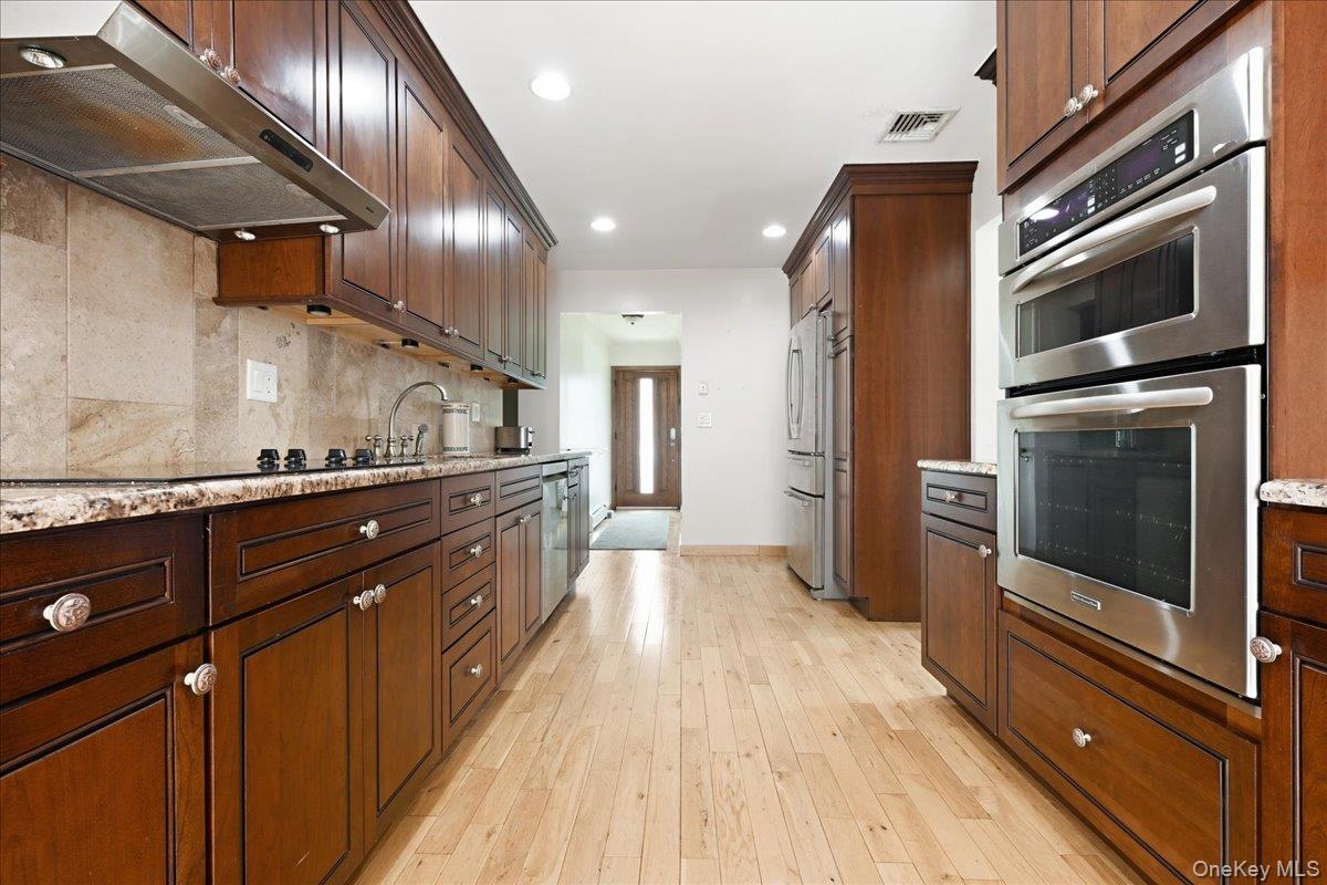 244 Neptune Avenue Property Photo 6
