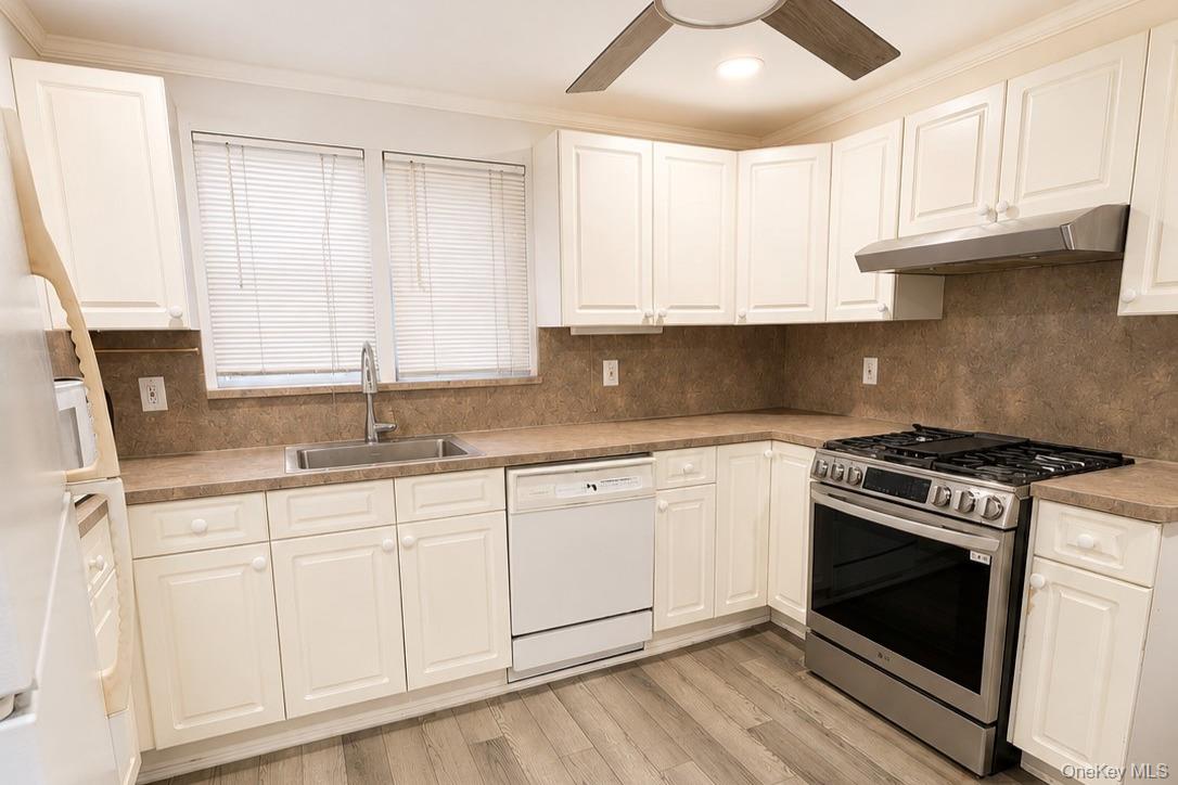 4 Brown Street Property Photo 9
