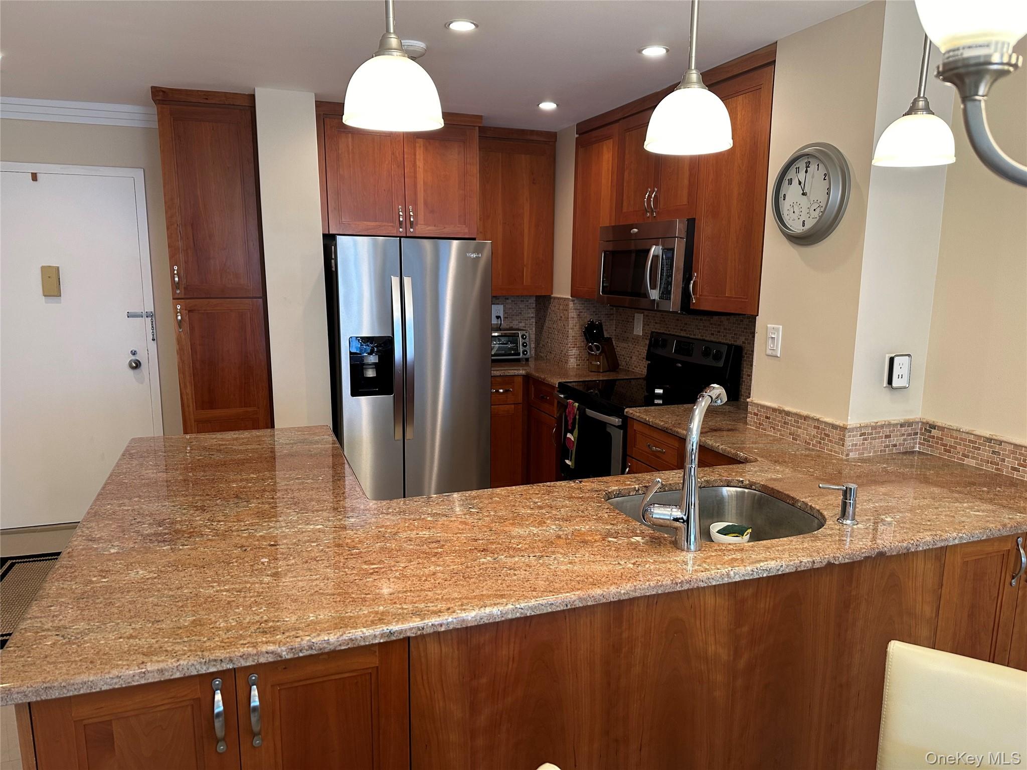 360 Shore Road 7b Property Photo 9