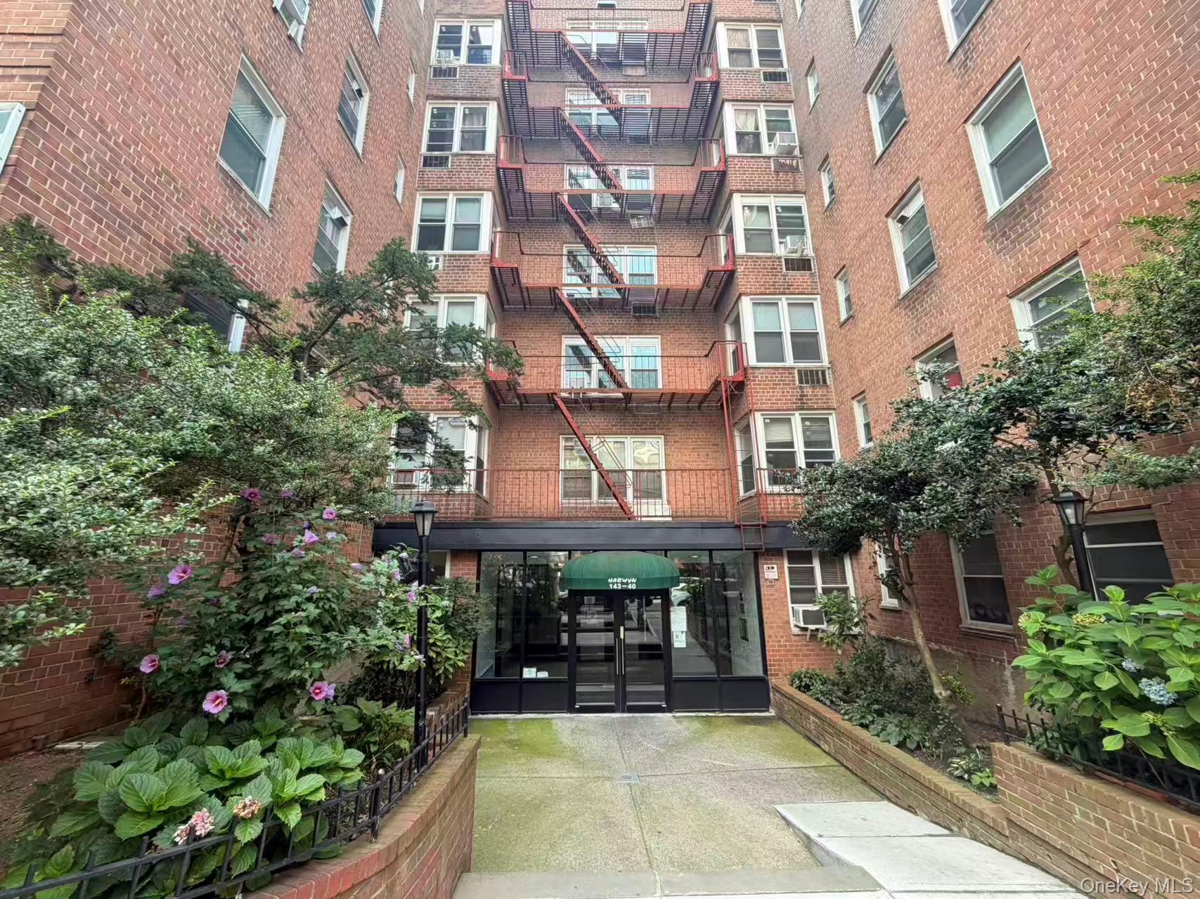 143-40 41 Avenue 4H Property Photo 1