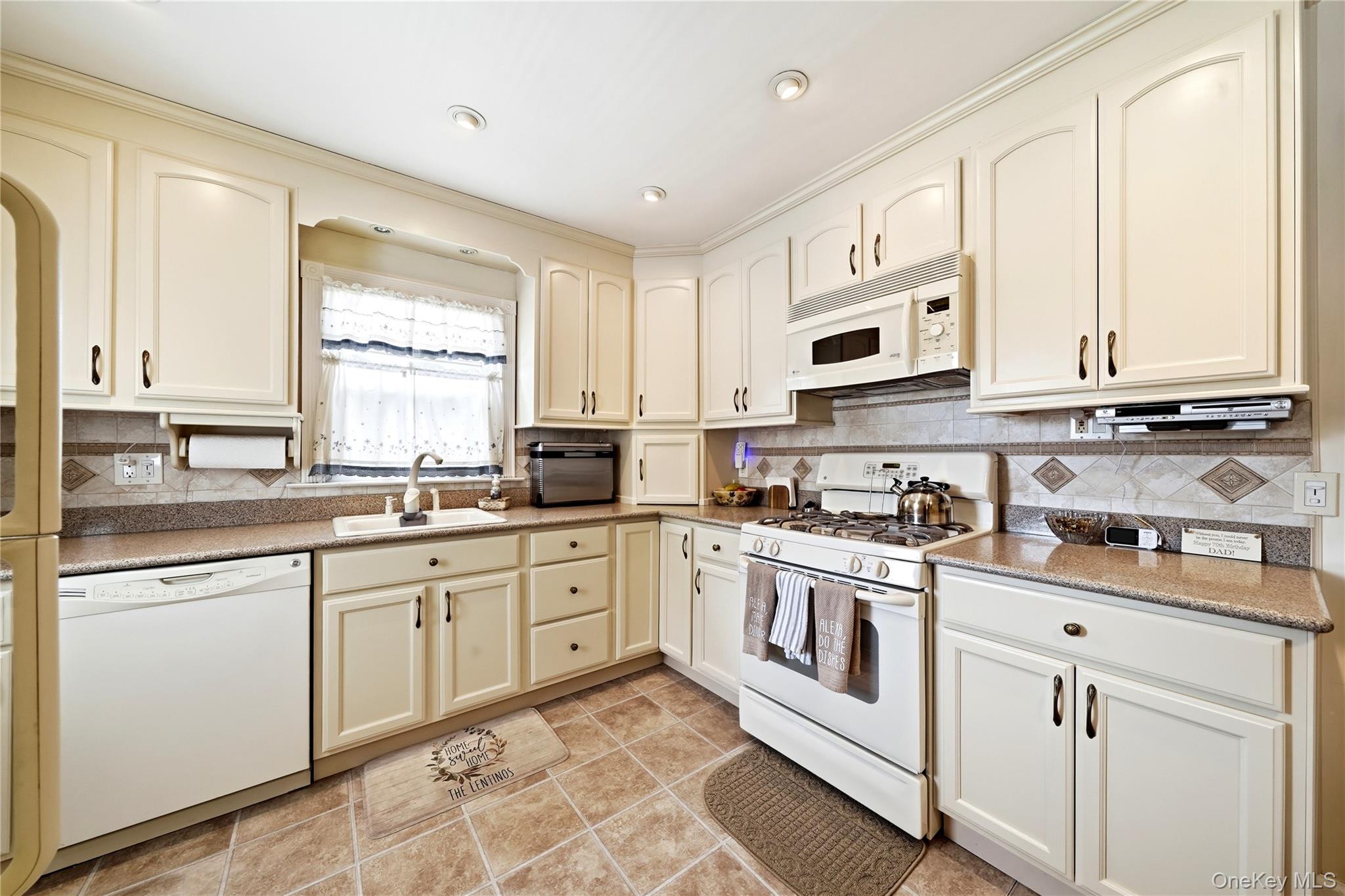 1377 C Street Property Photo 10