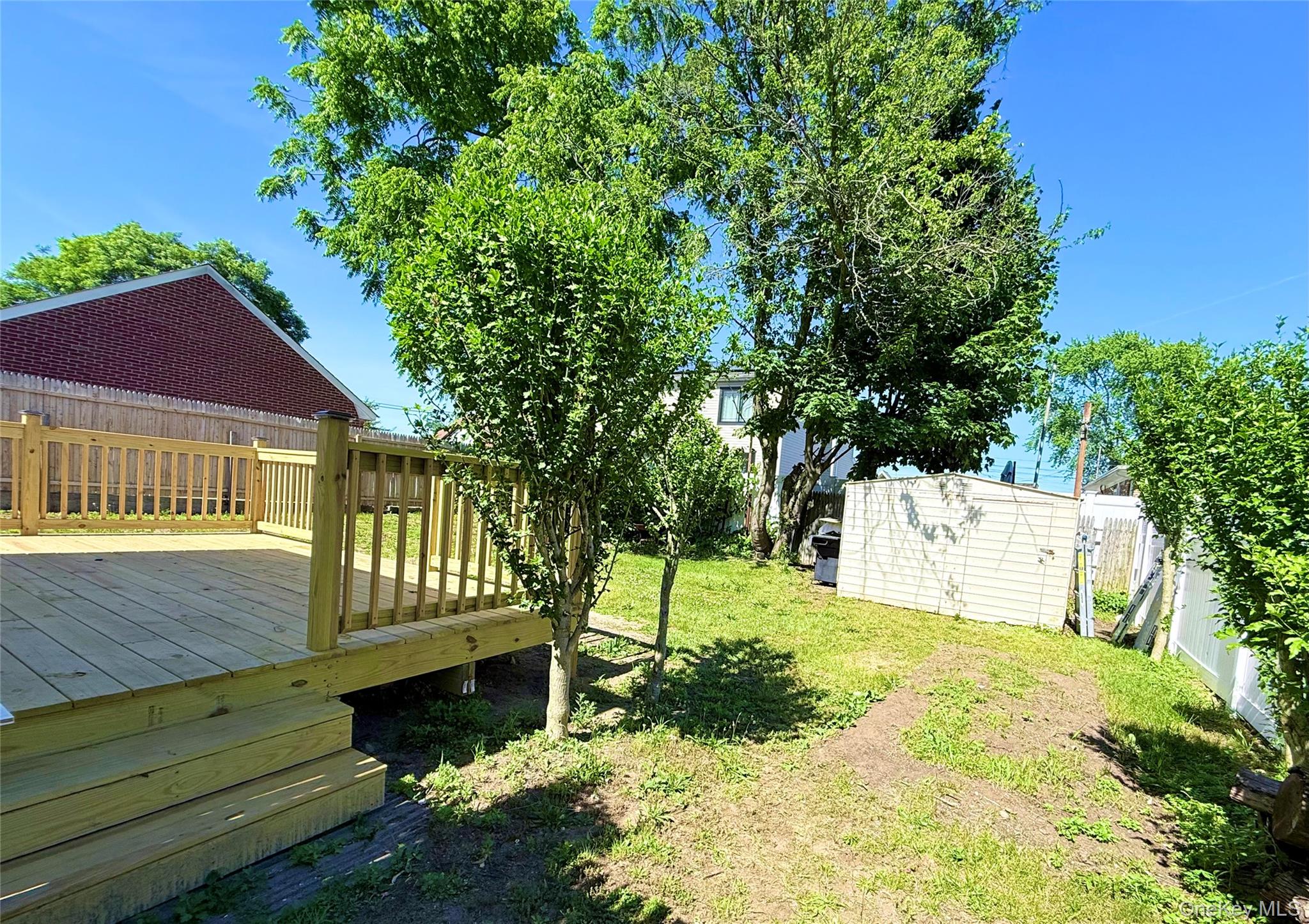 17 W 2nd Street Property Photo 3