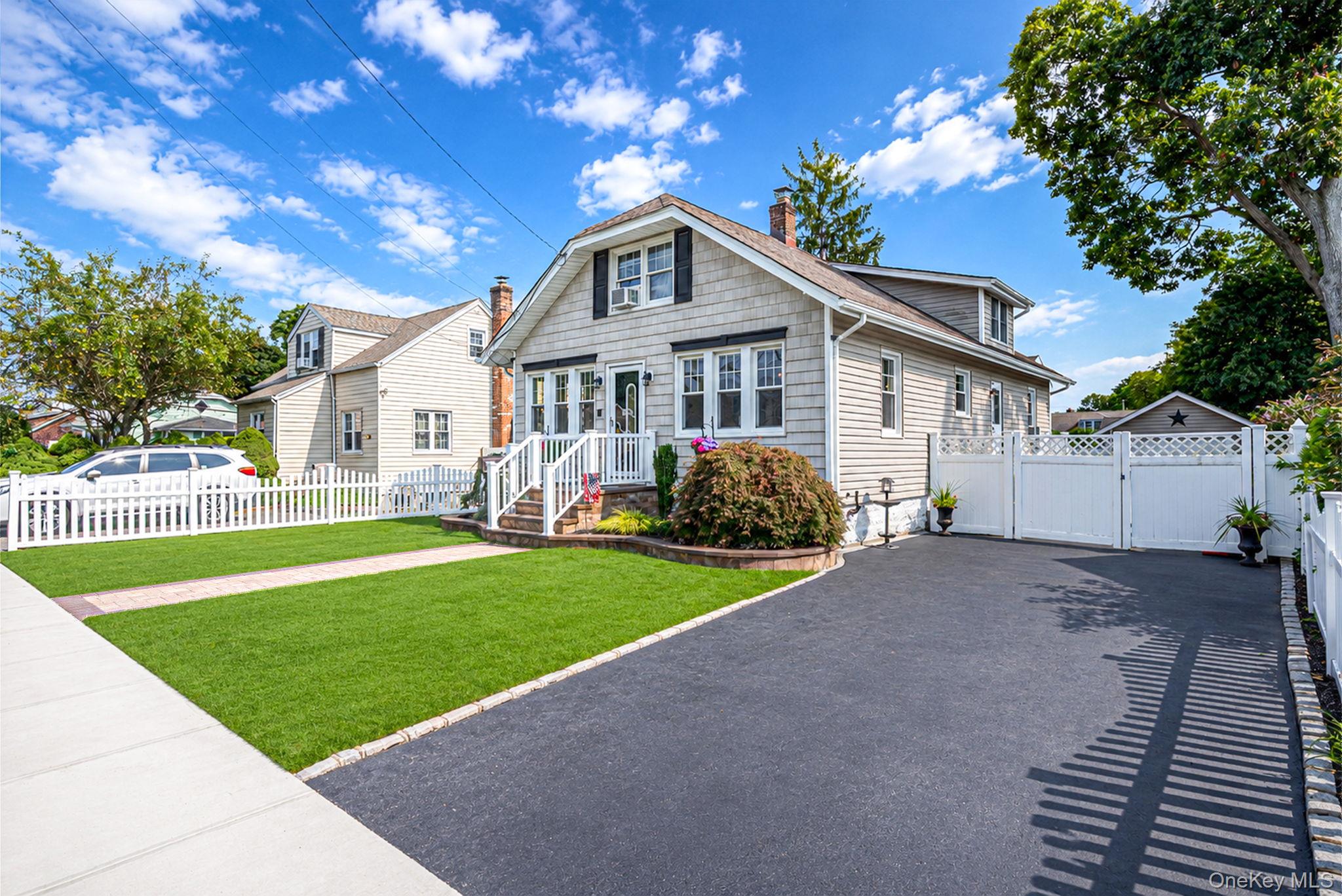 14 Andrew Avenue Property Photo 3