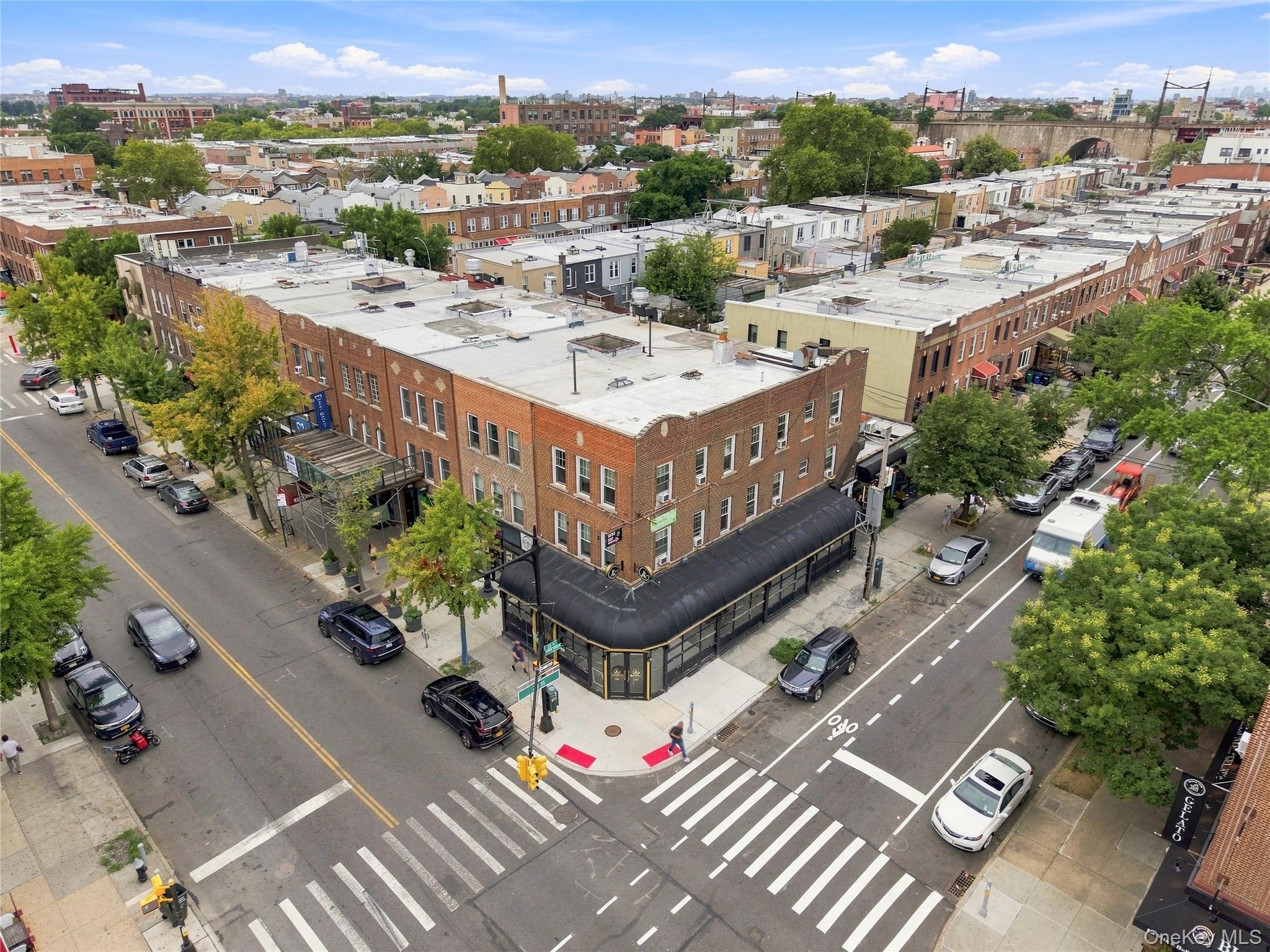 35-02 Ditmars Boulevard Property Photo 3