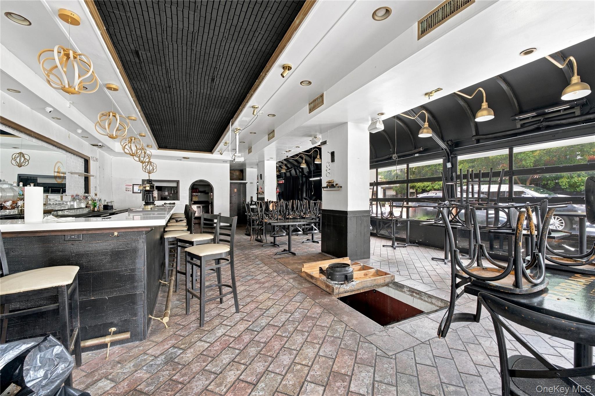 35-02 Ditmars Boulevard Property Photo 8