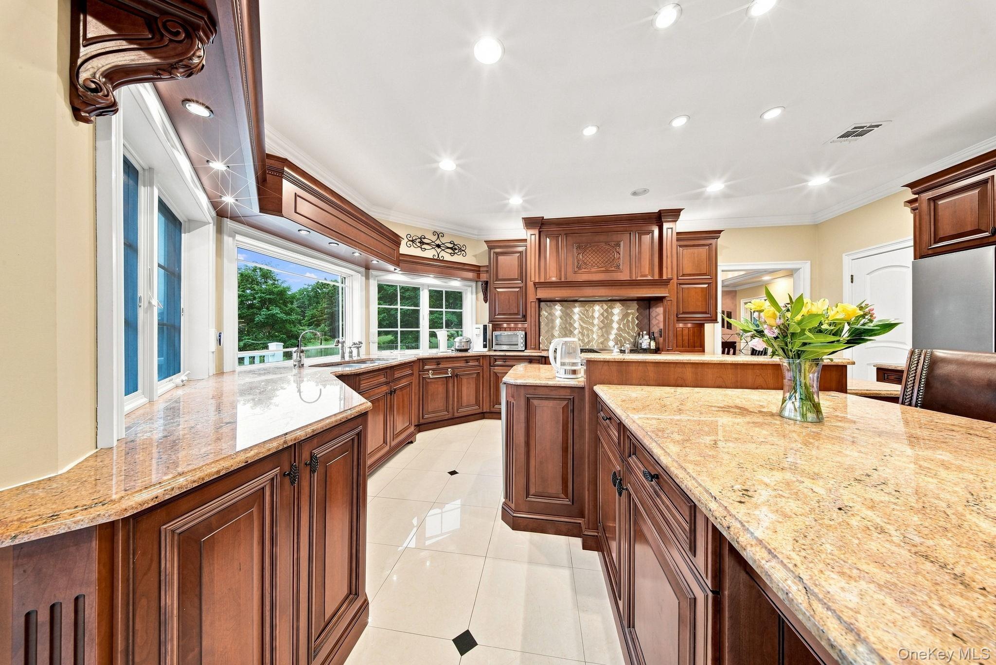 345 Mountain Road Property Photo 8
