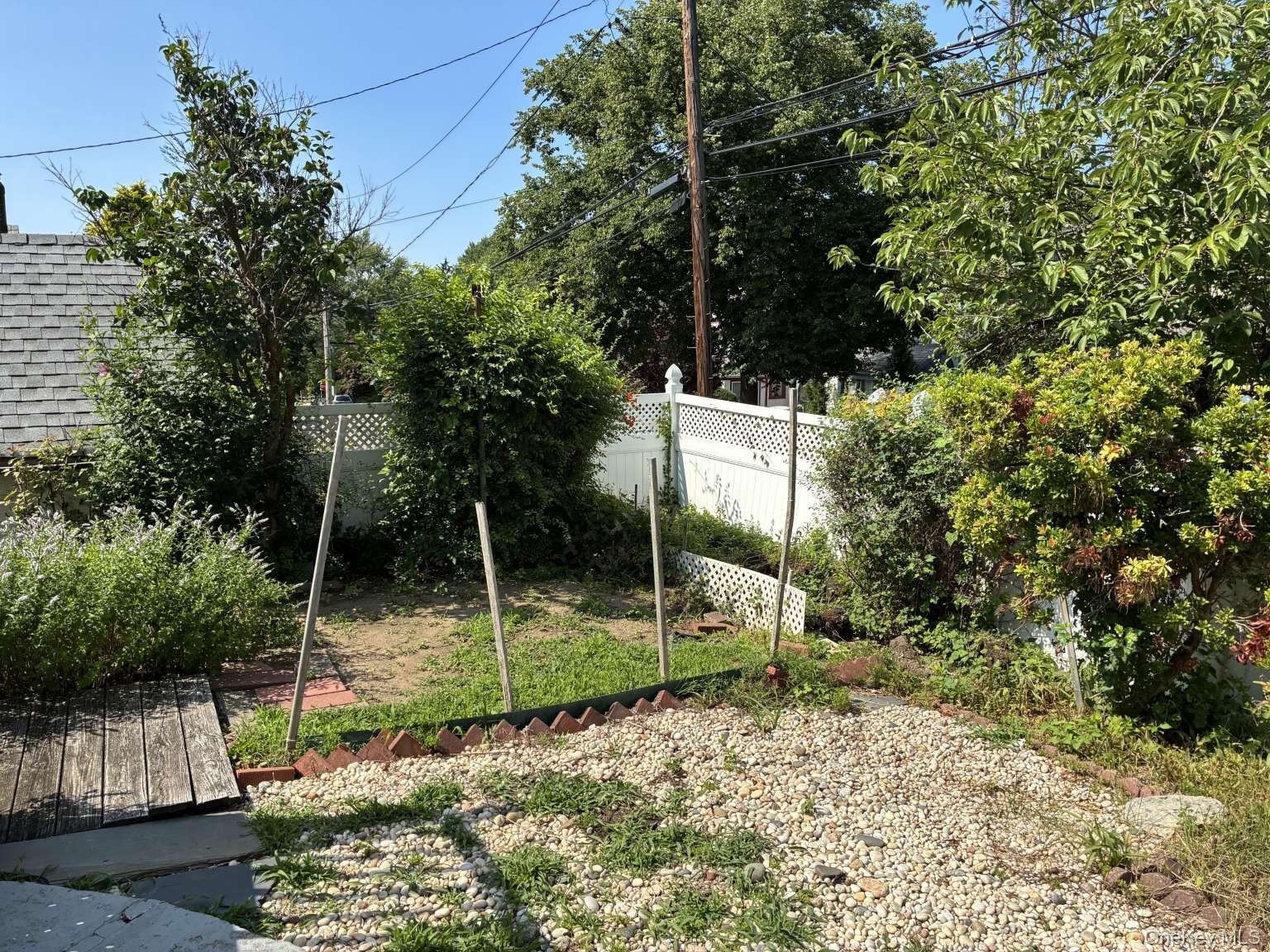 4634 Iris Lane Property Photo 6