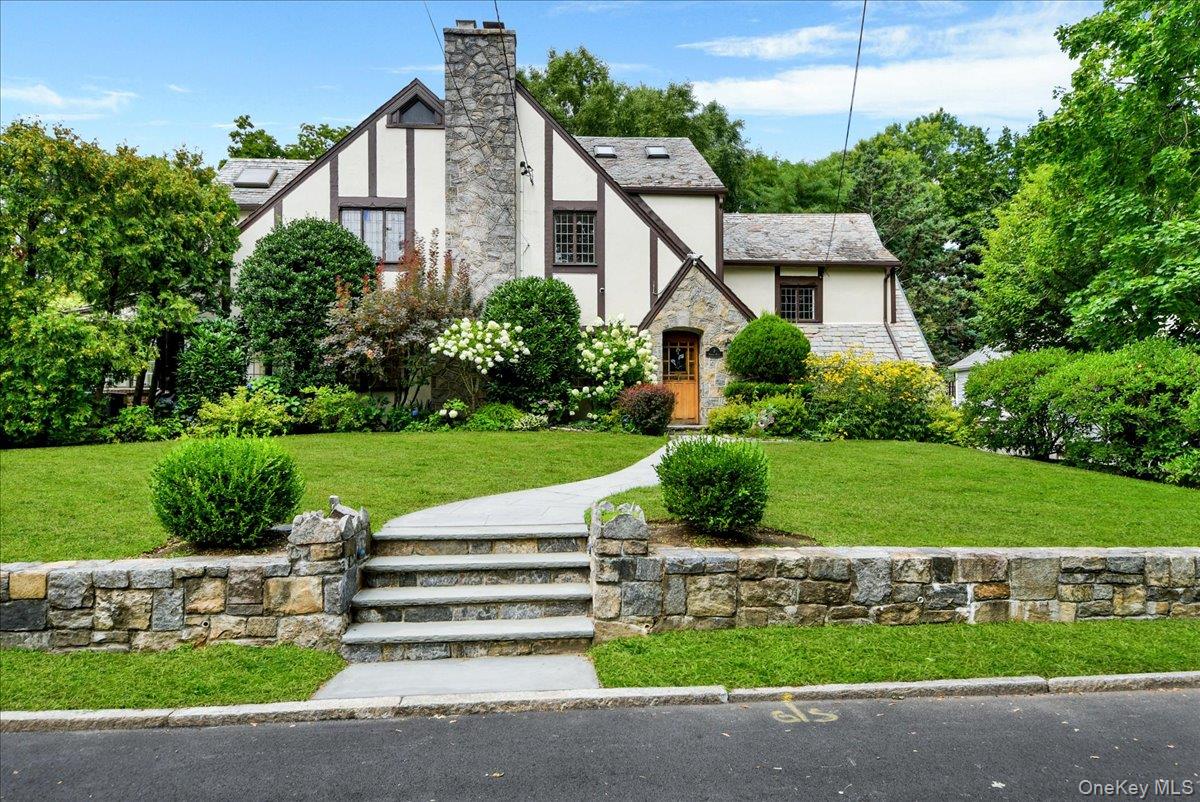 7 Denman Place Property Photo 1