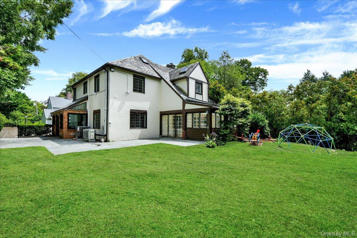 7 Denman Place Property Photo 8