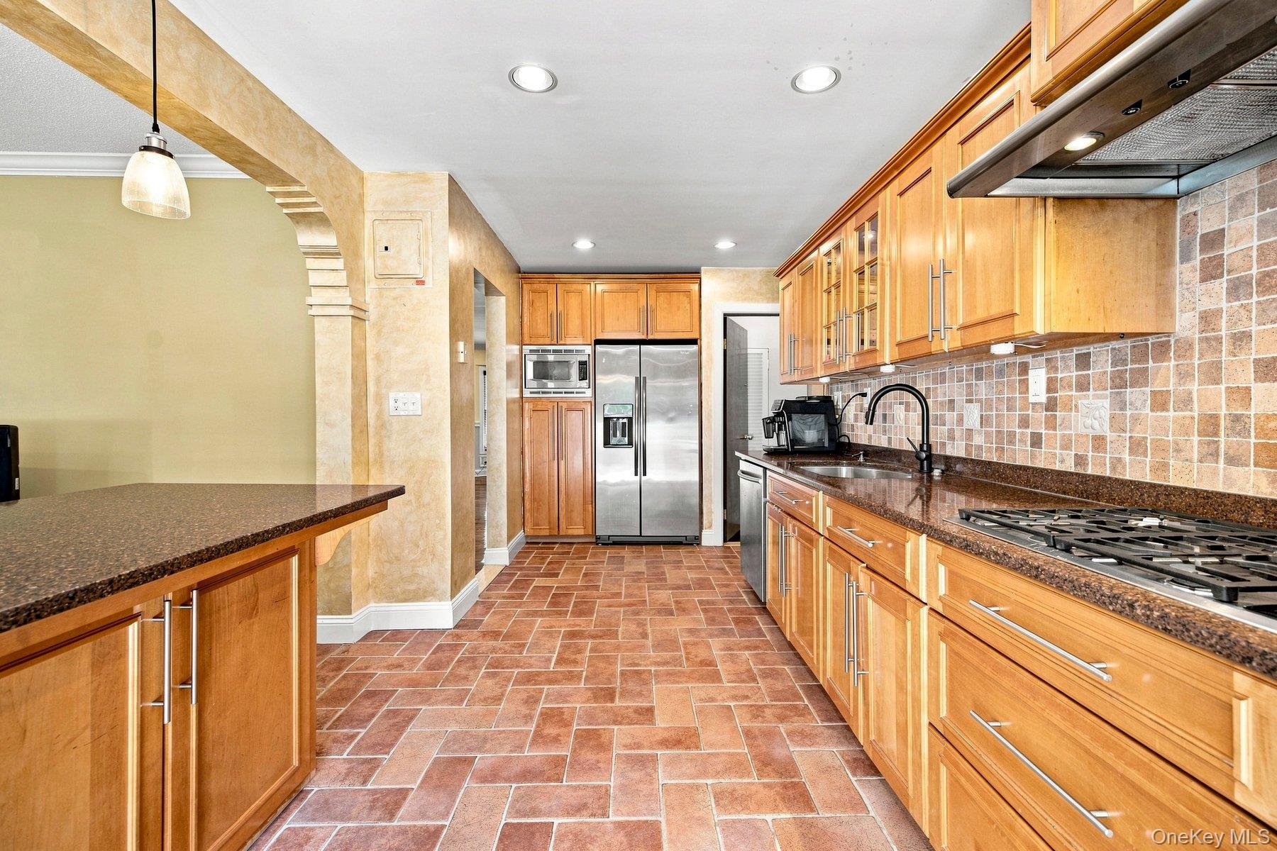 791 Cornwell Avenue Property Photo 14