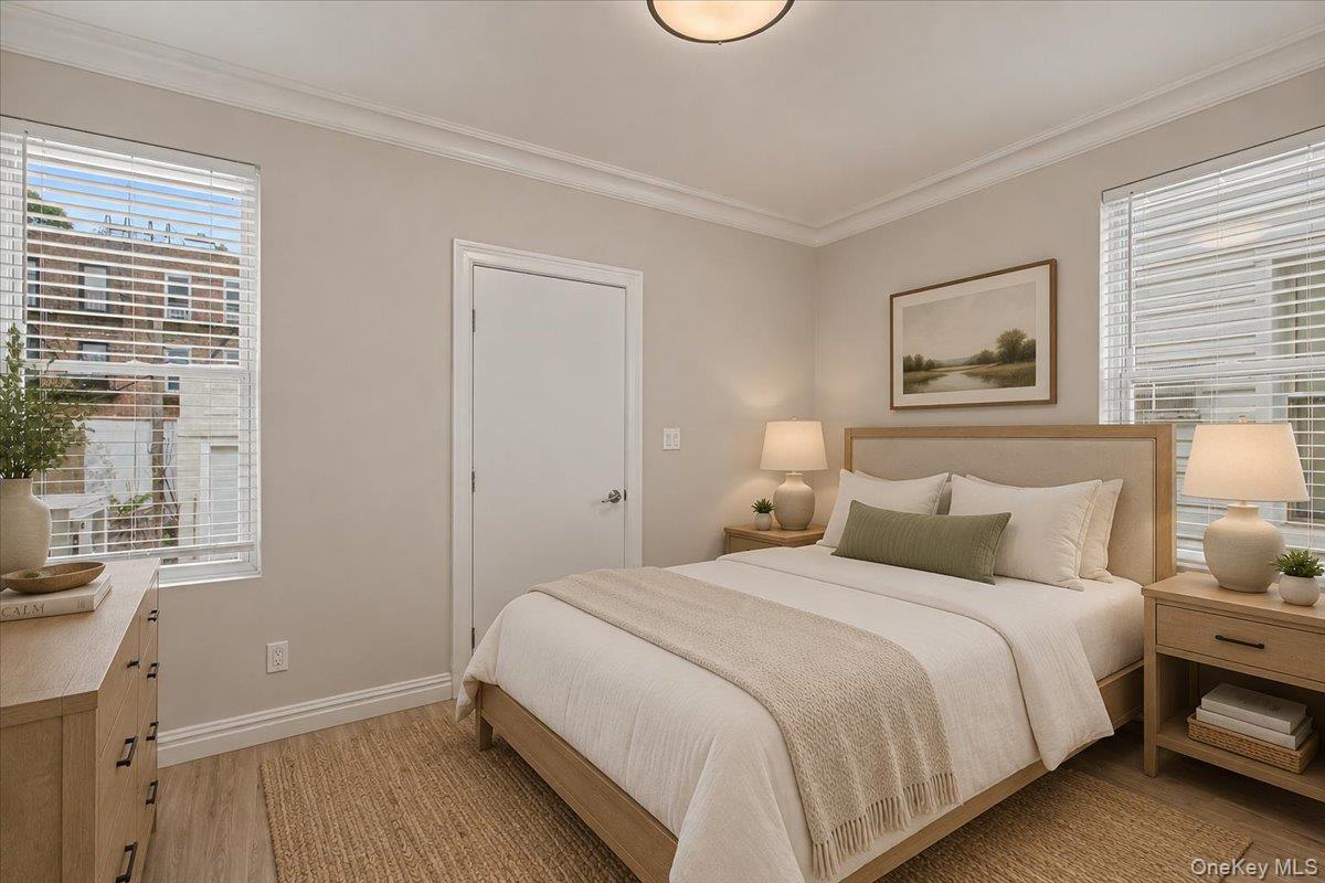 2418 42nd Street Property Photo 6