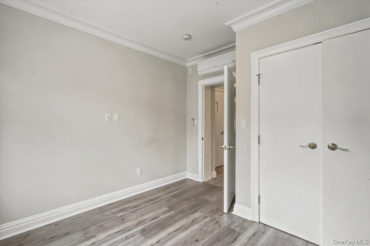 2418 42nd Street Property Photo 7