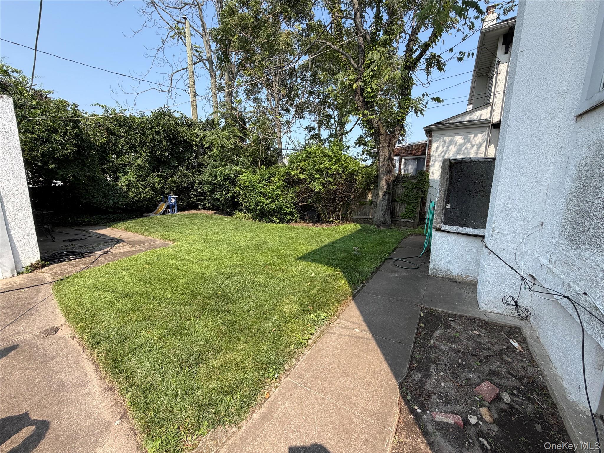 527 W Beech Street 1 Property Photo 15