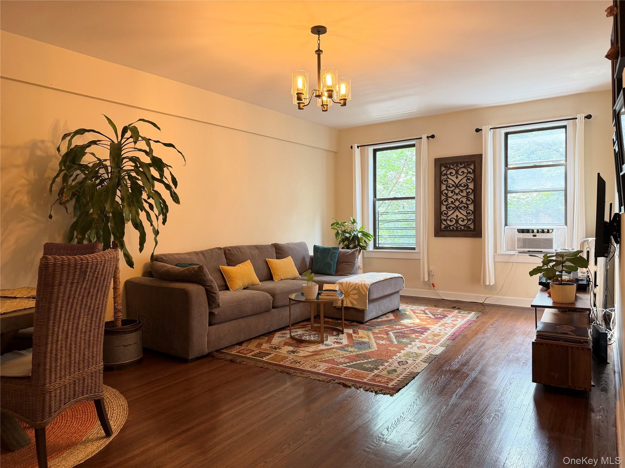 531 Lincoln Avenue 5l Property Photo 4